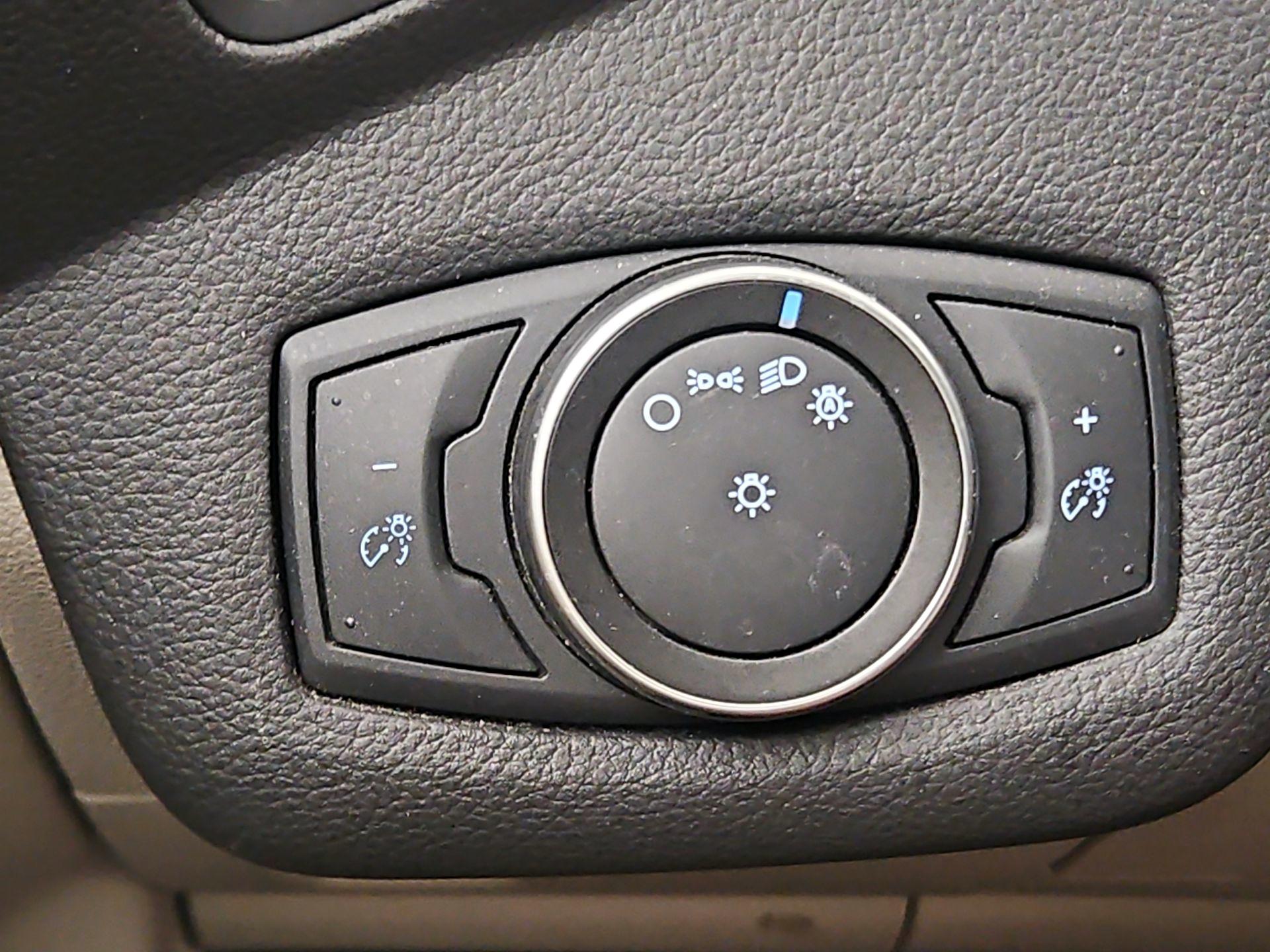 Thumbnail: 2018 Ford C-Max - 13