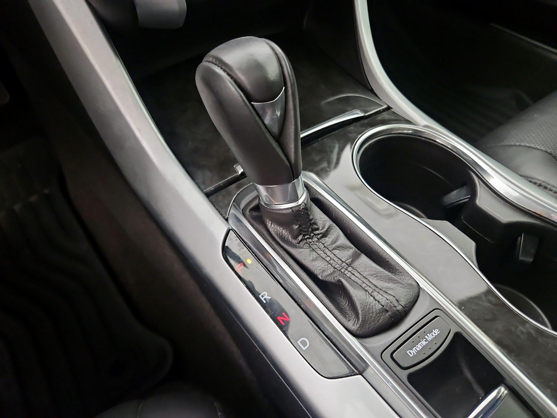 Thumbnail: 2020 Acura TLX - 18