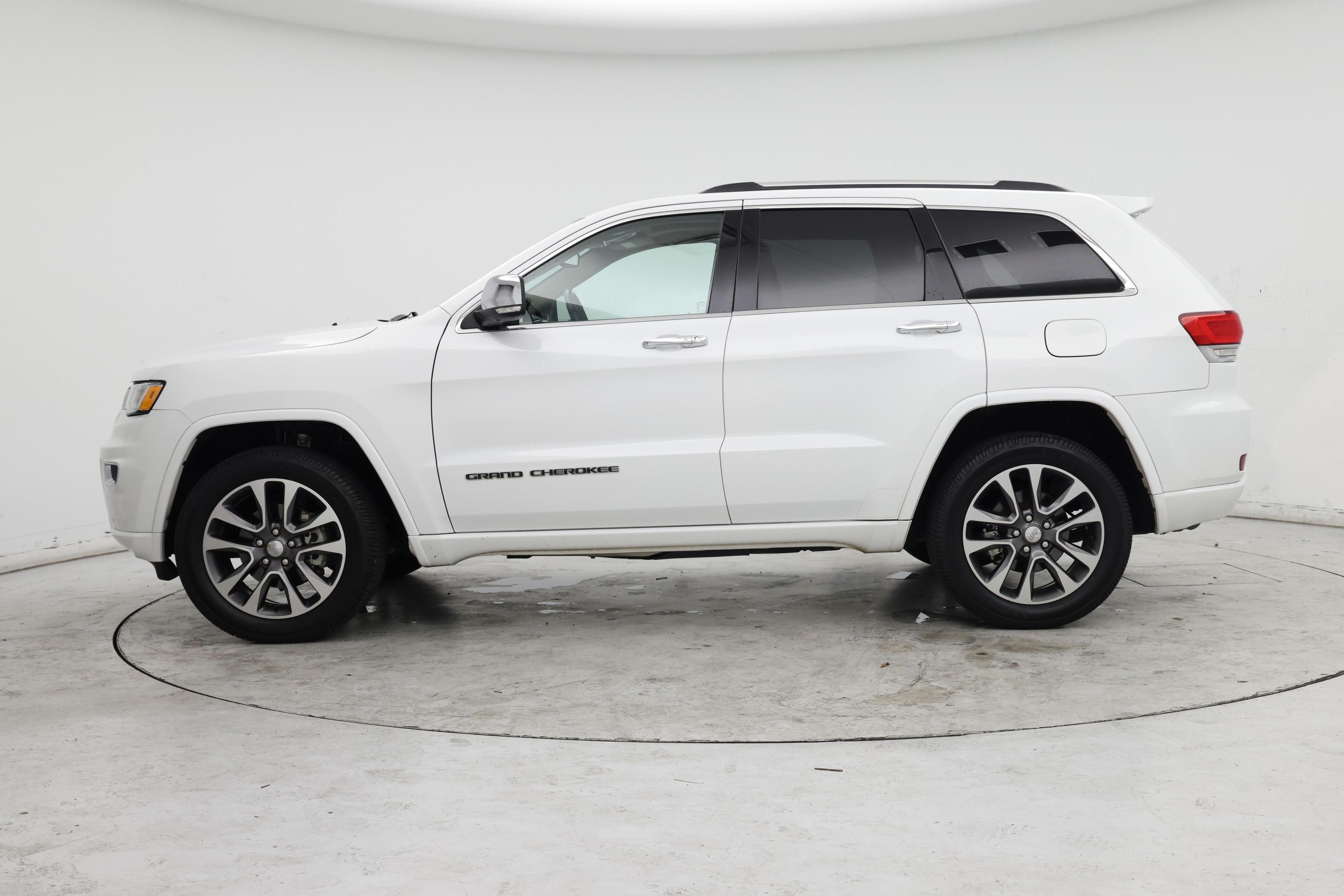 Thumbnail: 2017 Jeep Grand Cherokee - 3