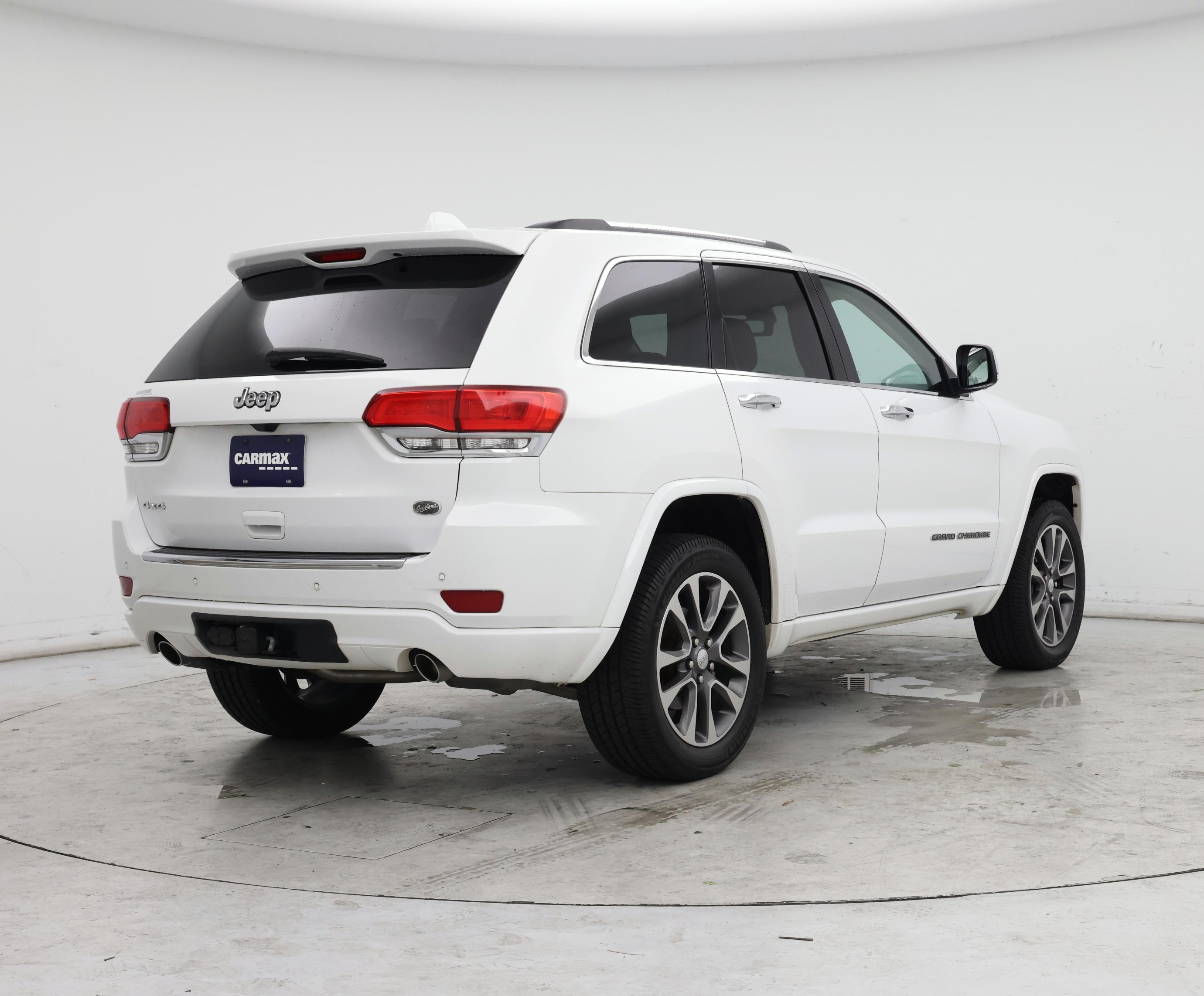 Thumbnail: 2017 Jeep Grand Cherokee - 8