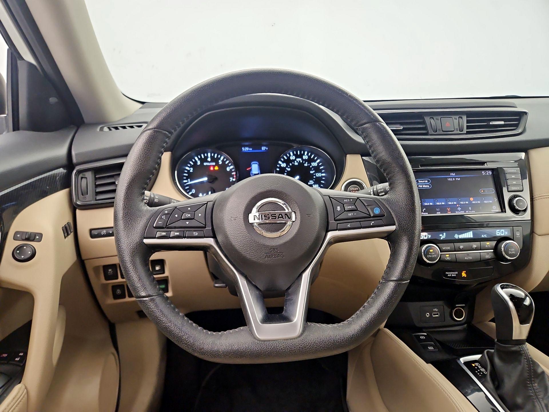 Thumbnail: 2020 Nissan Rogue - 10