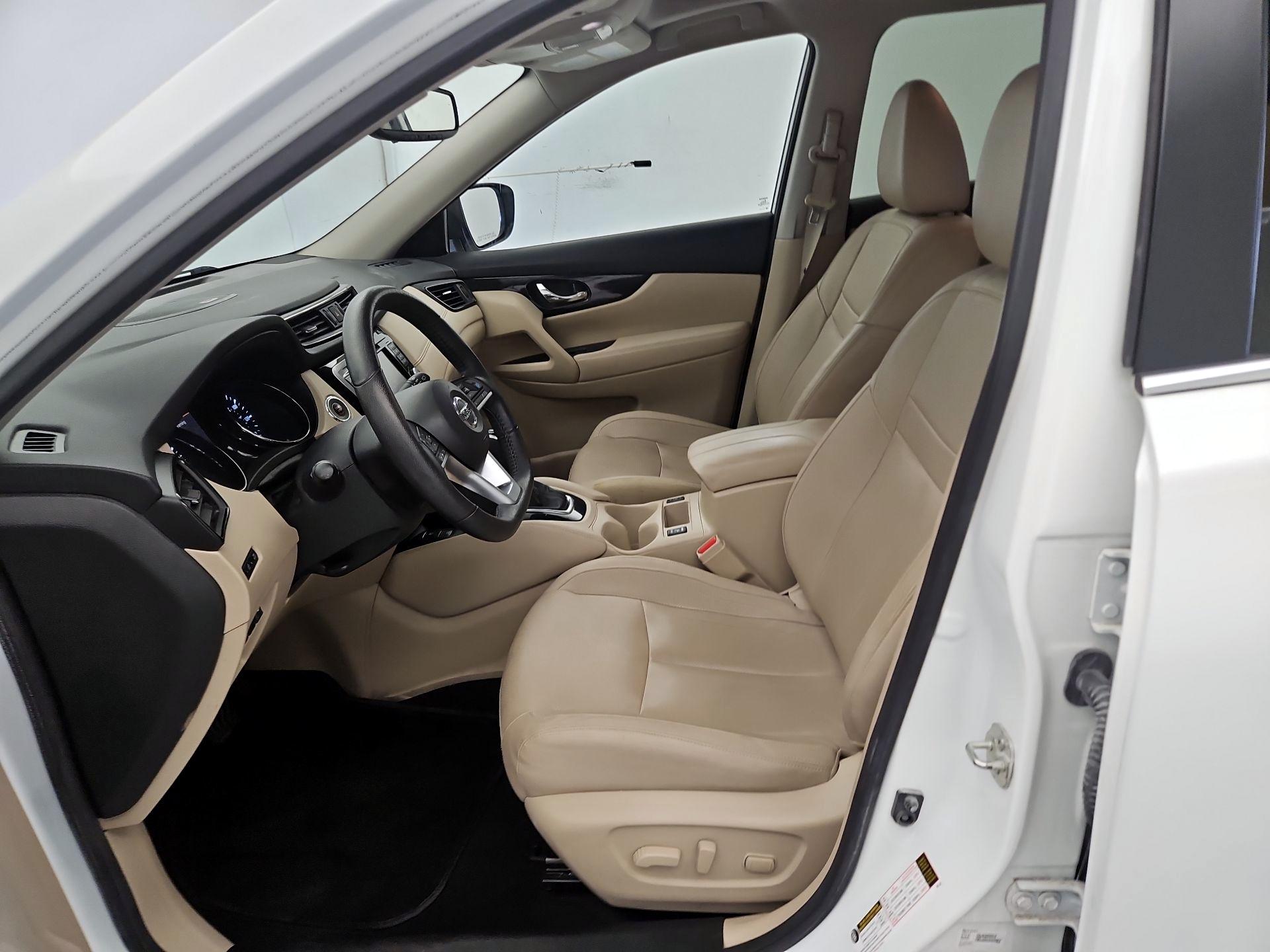 Thumbnail: 2020 Nissan Rogue - 11