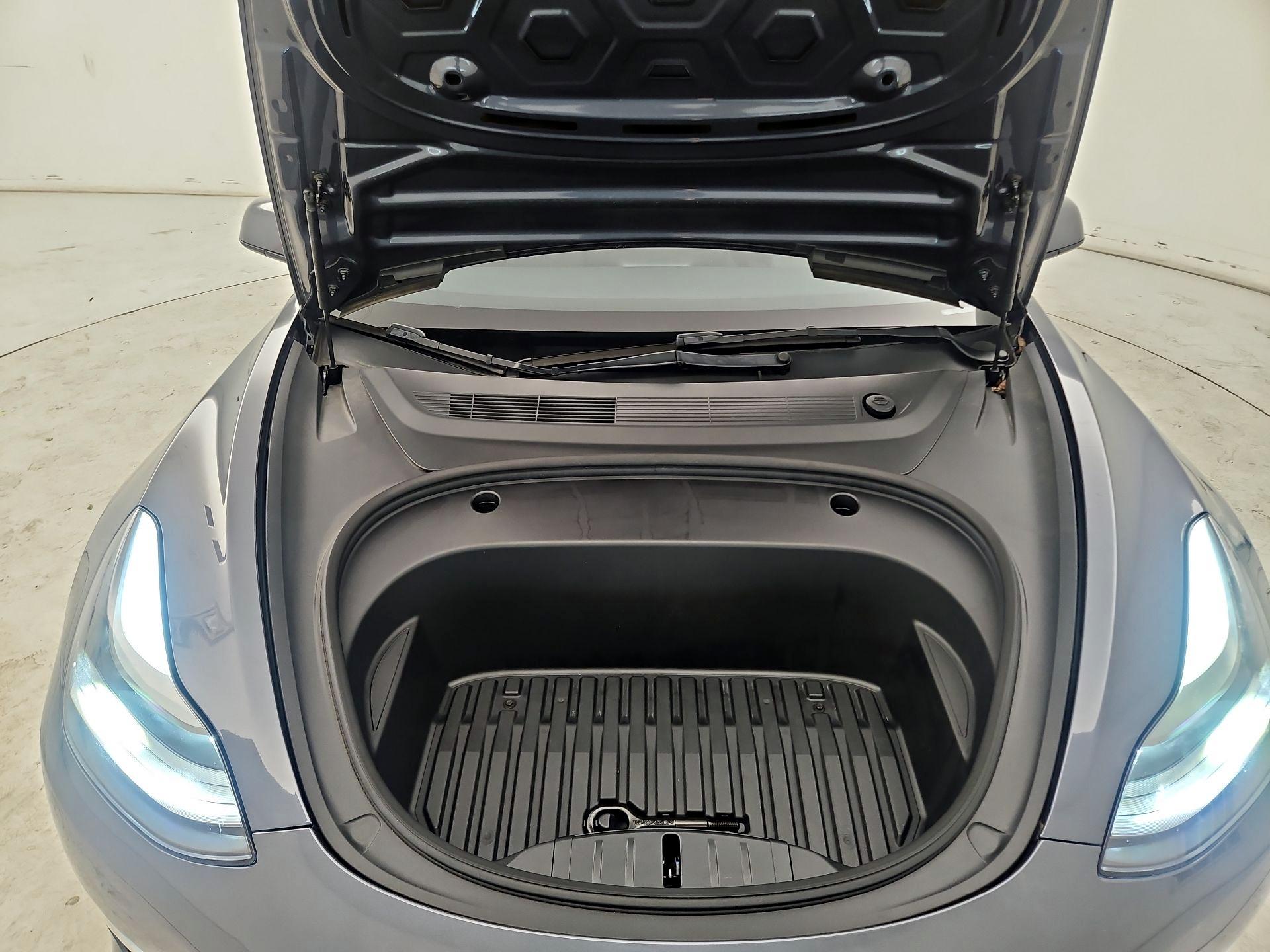 Thumbnail: 2022 Tesla Model 3 - 20