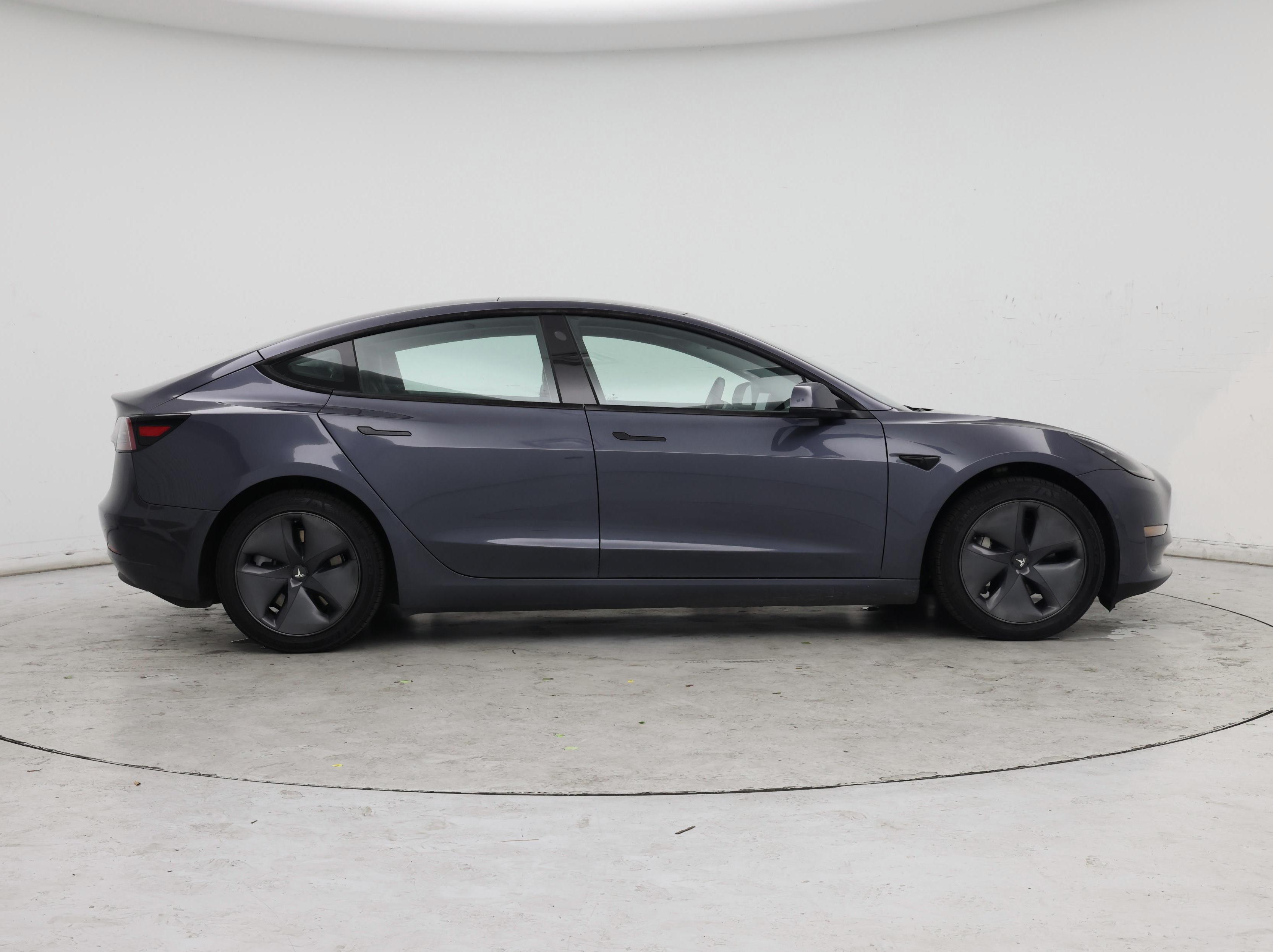 Thumbnail: 2022 Tesla Model 3 - 7