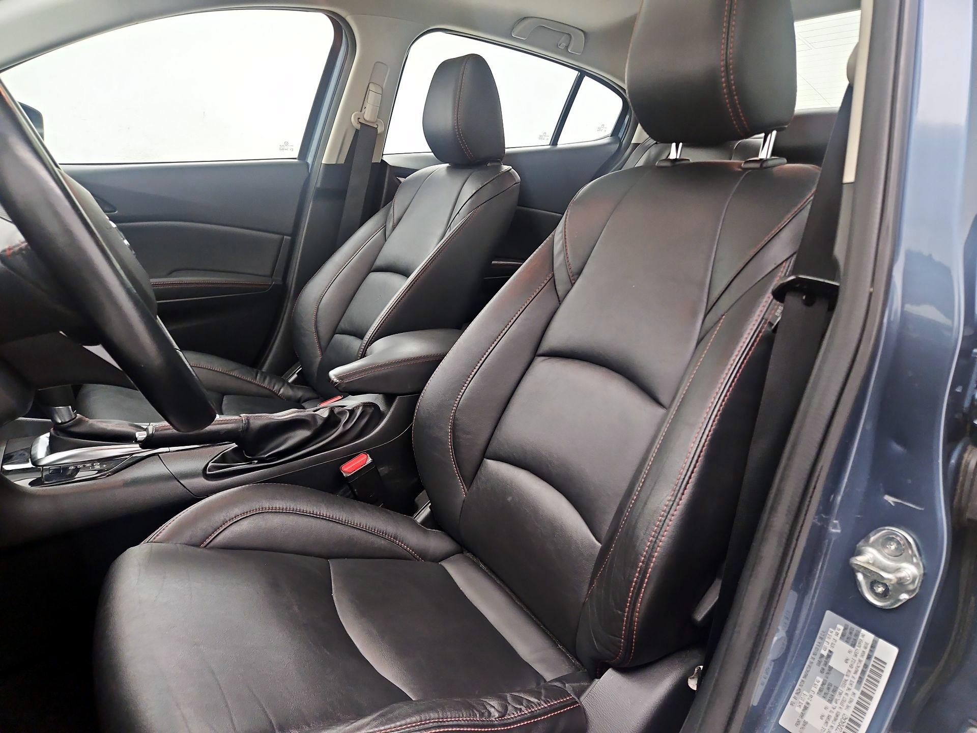 Thumbnail: 2016 Mazda Mazda3 - 11