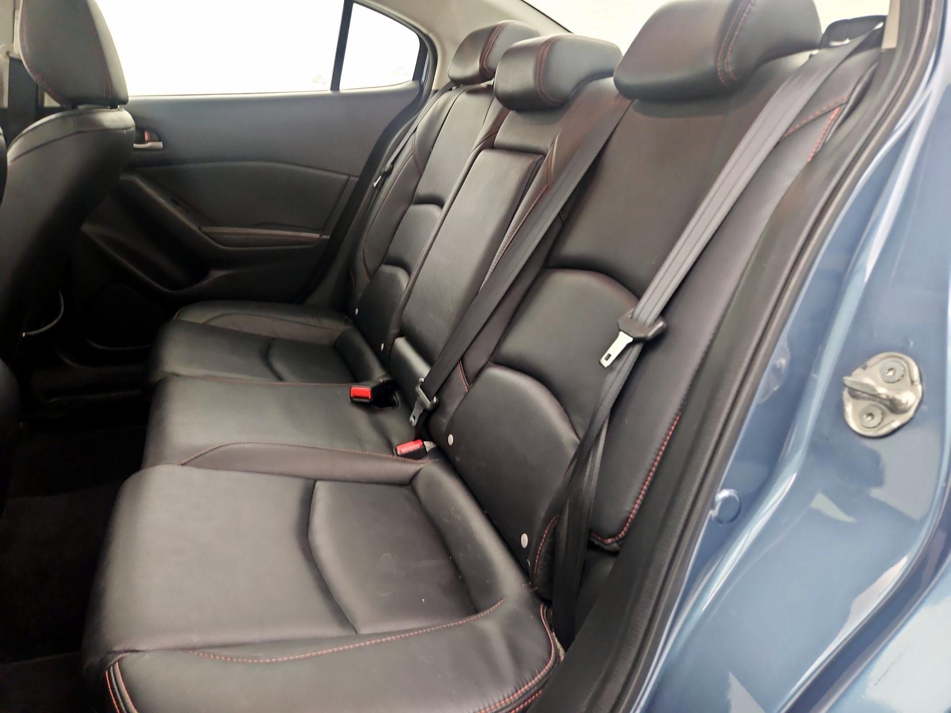 Thumbnail: 2016 Mazda Mazda3 - 19