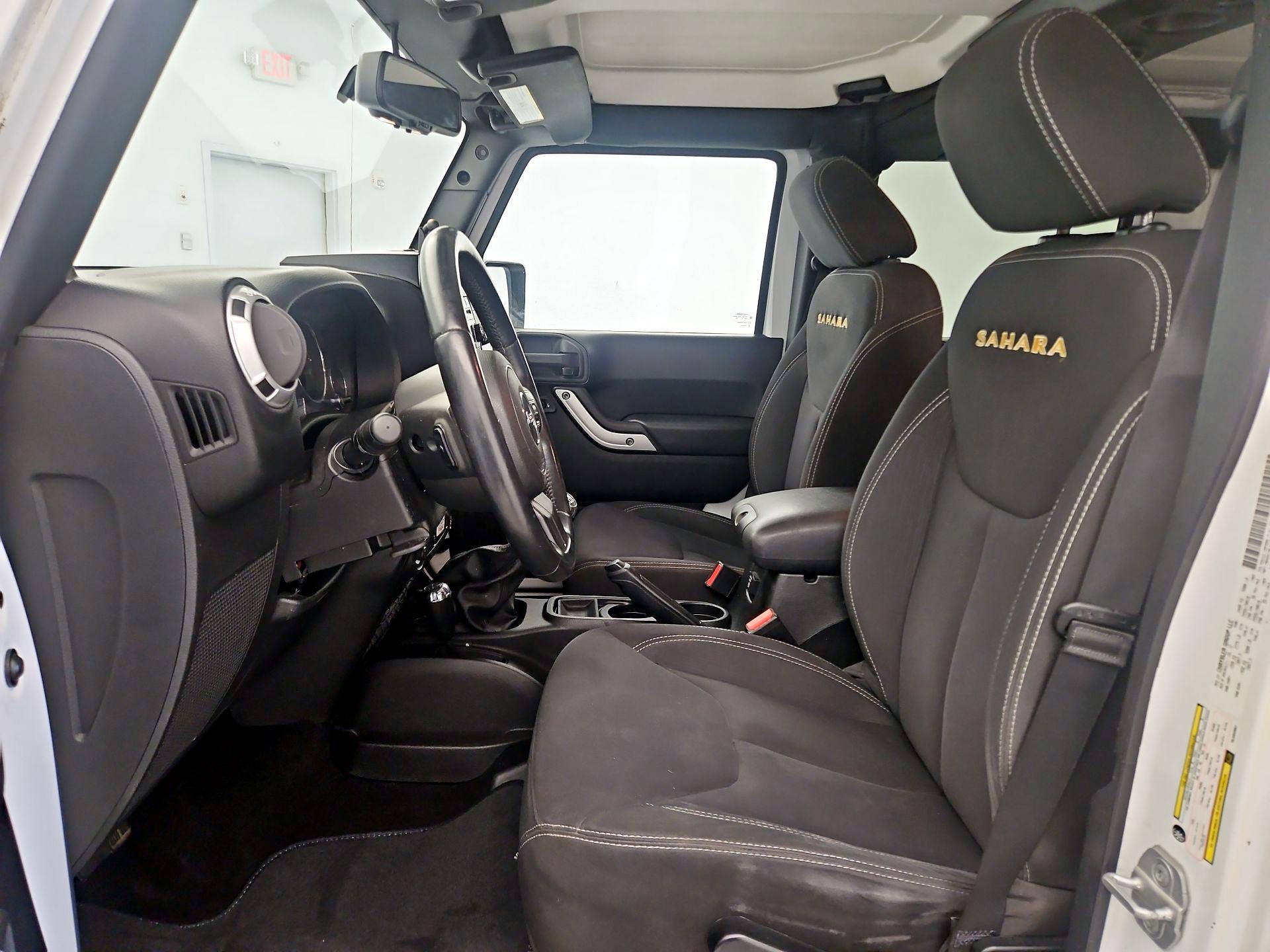 Thumbnail: 2013 Jeep Wrangler - 11