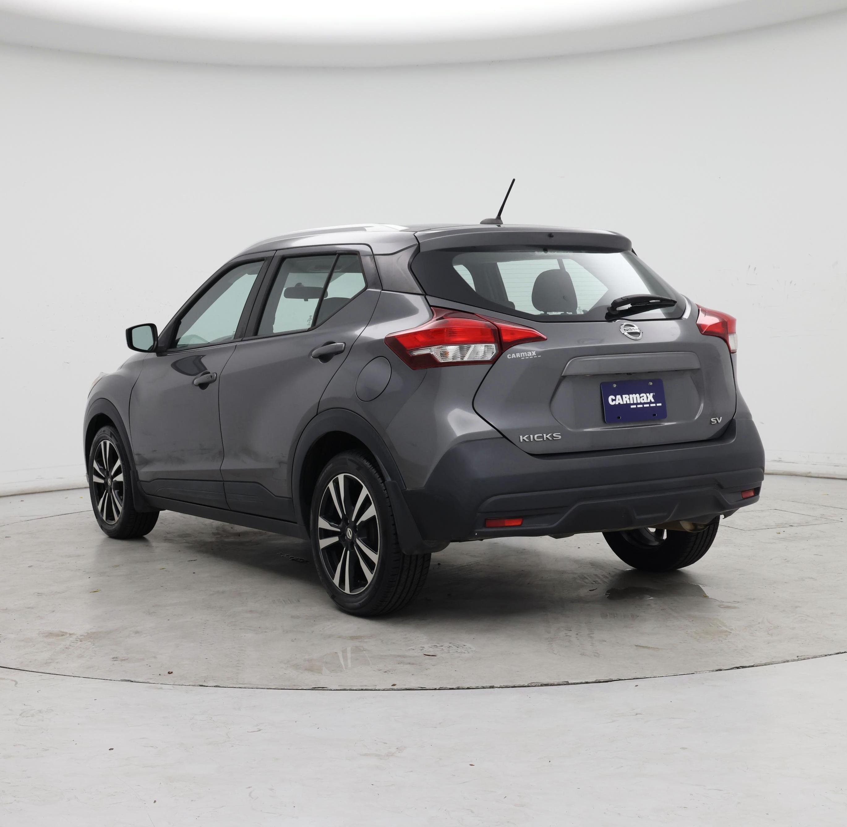 Thumbnail: 2019 Nissan Kicks - 2