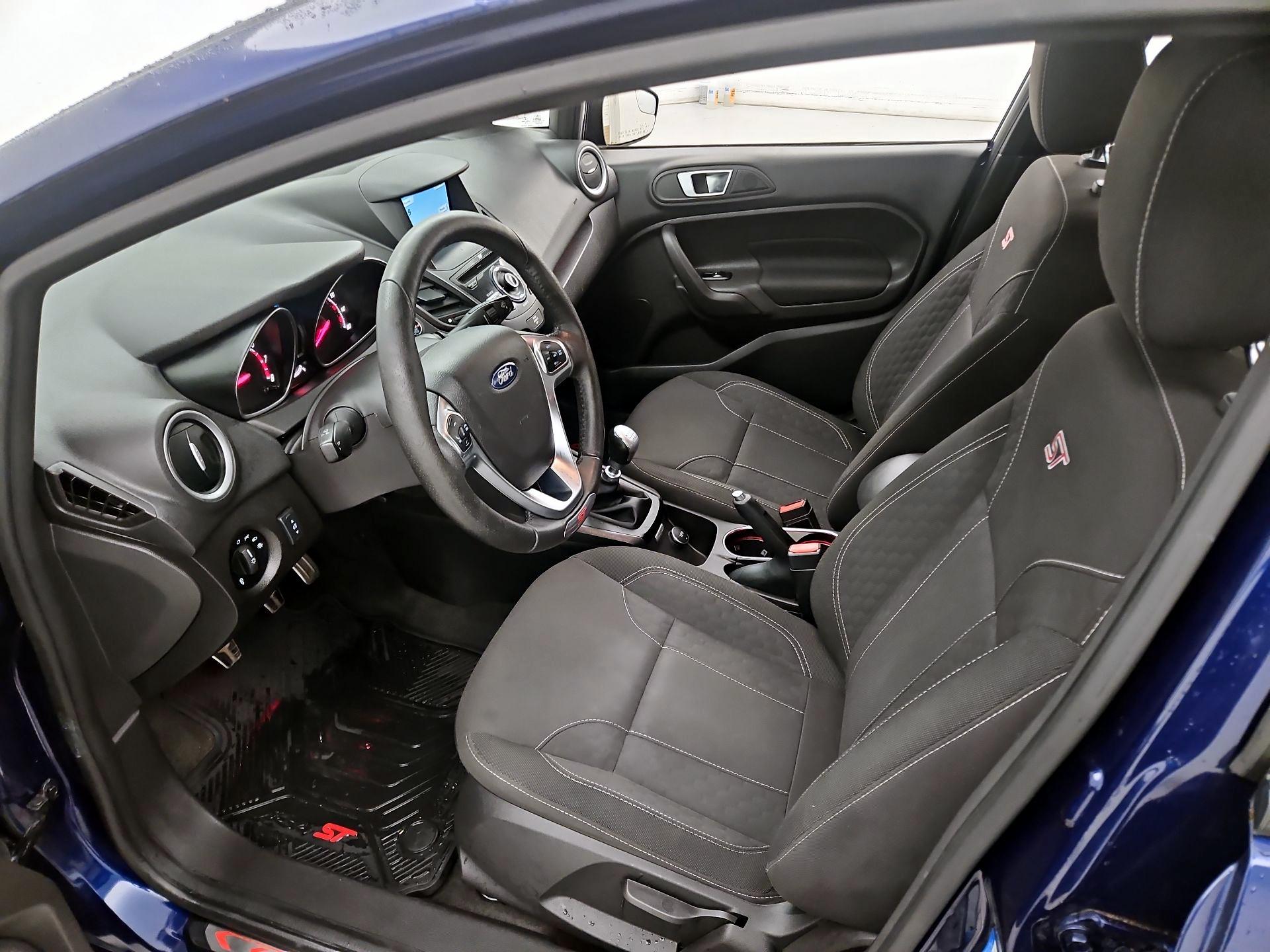 Thumbnail: 2016 Ford Fiesta - 11