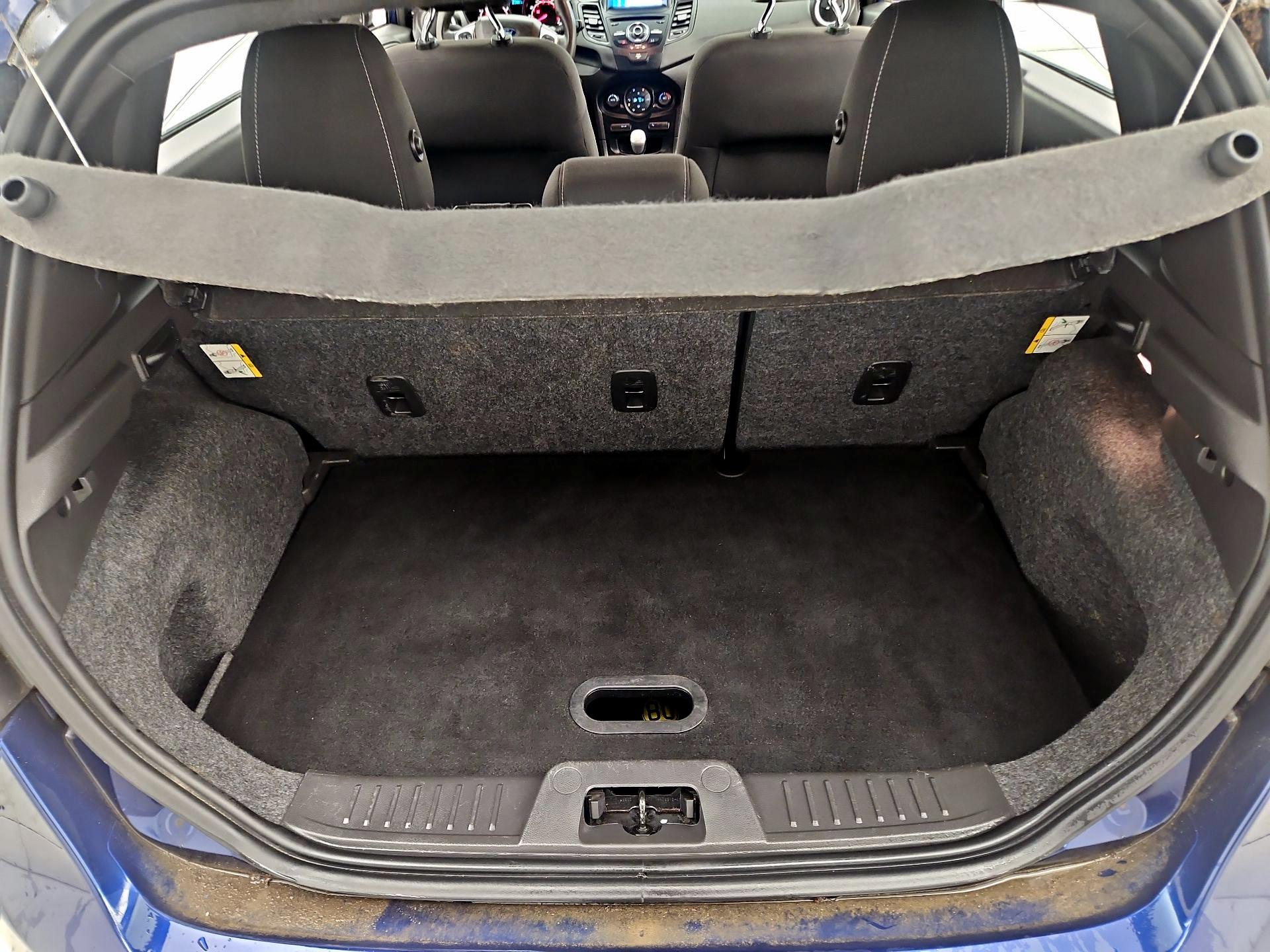 Thumbnail: 2016 Ford Fiesta - 19