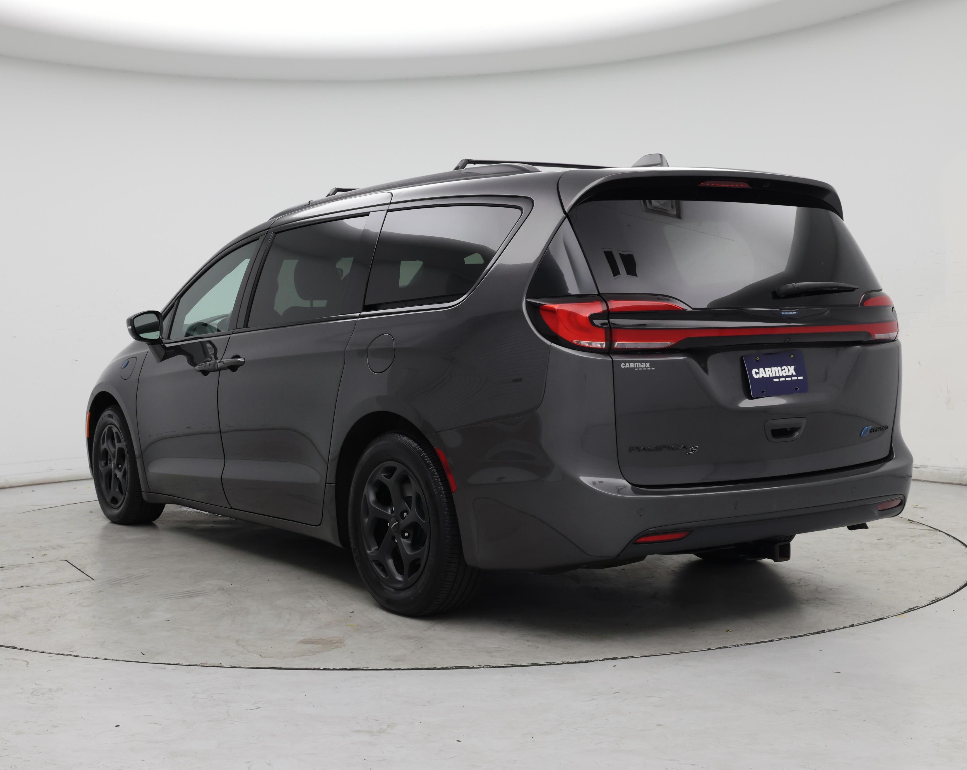 Thumbnail: 2021 Chrysler Pacifica - 2