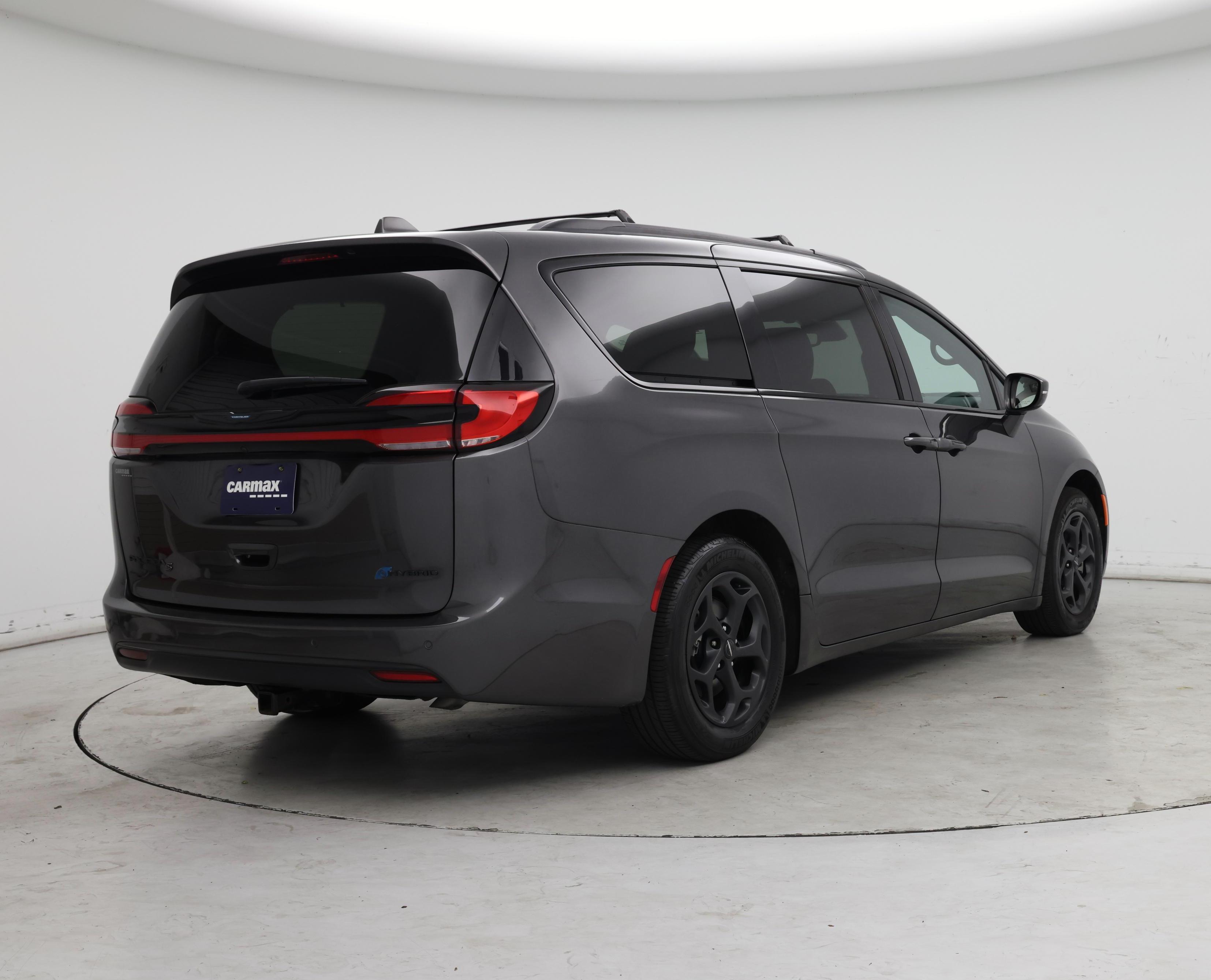 Thumbnail: 2021 Chrysler Pacifica - 8