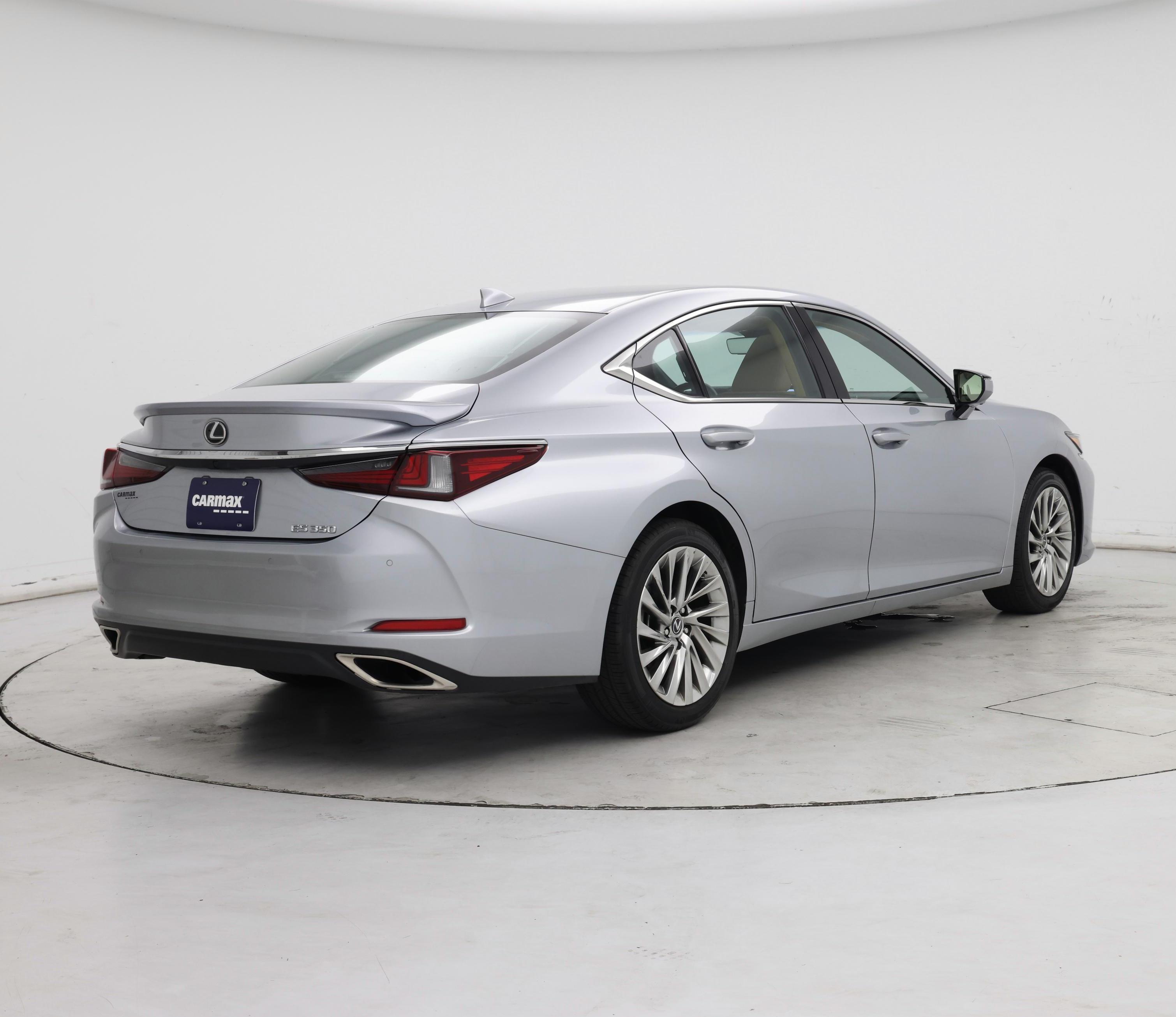 Thumbnail: 2023 Lexus ES - 8