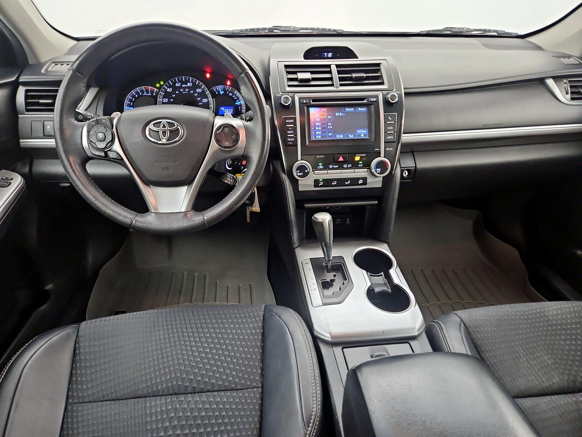 Thumbnail: 2014 Toyota Camry - 9
