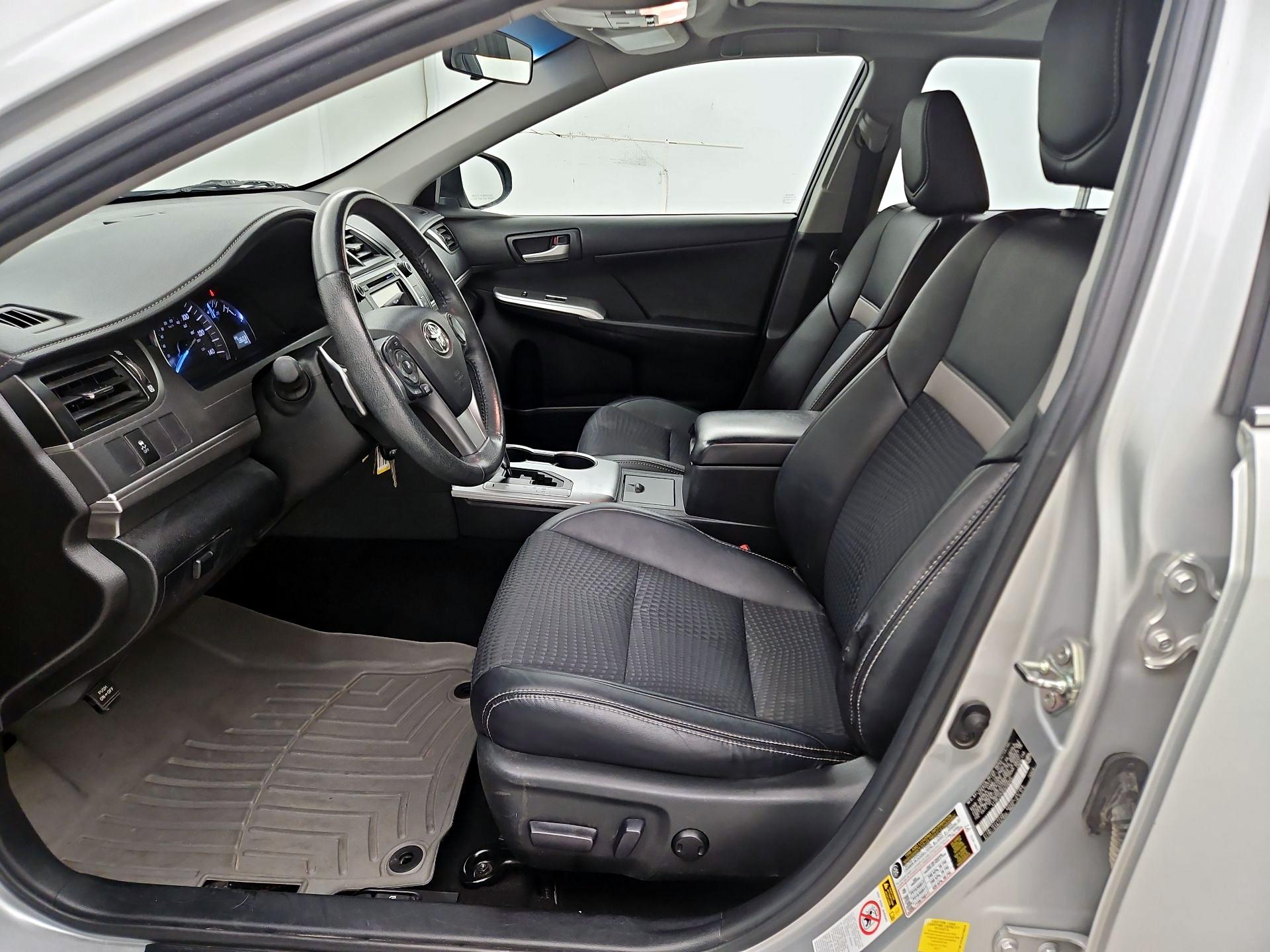 Thumbnail: 2014 Toyota Camry - 11