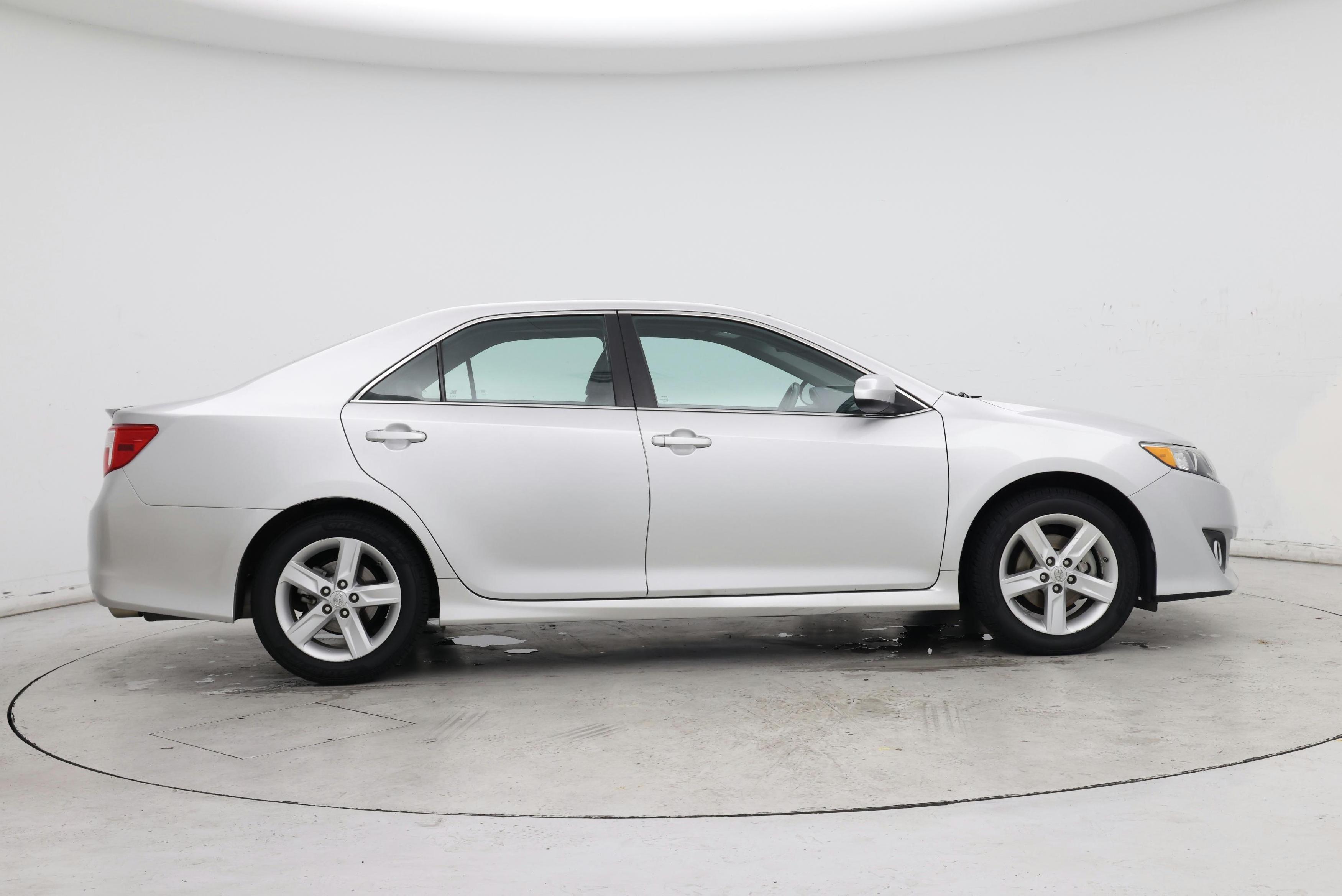 Thumbnail: 2014 Toyota Camry - 7