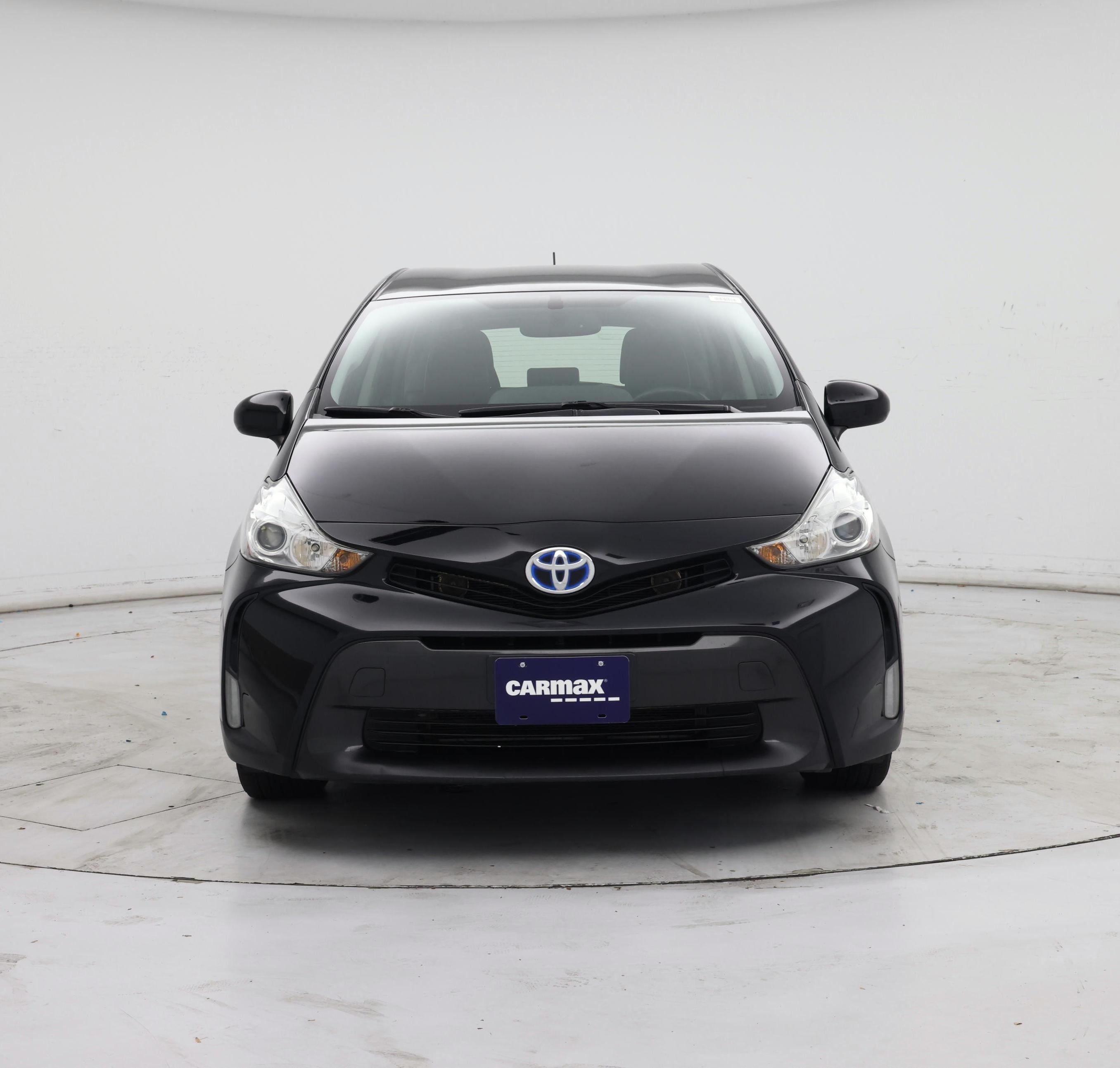 Thumbnail: 2017 Toyota Prius v - 5