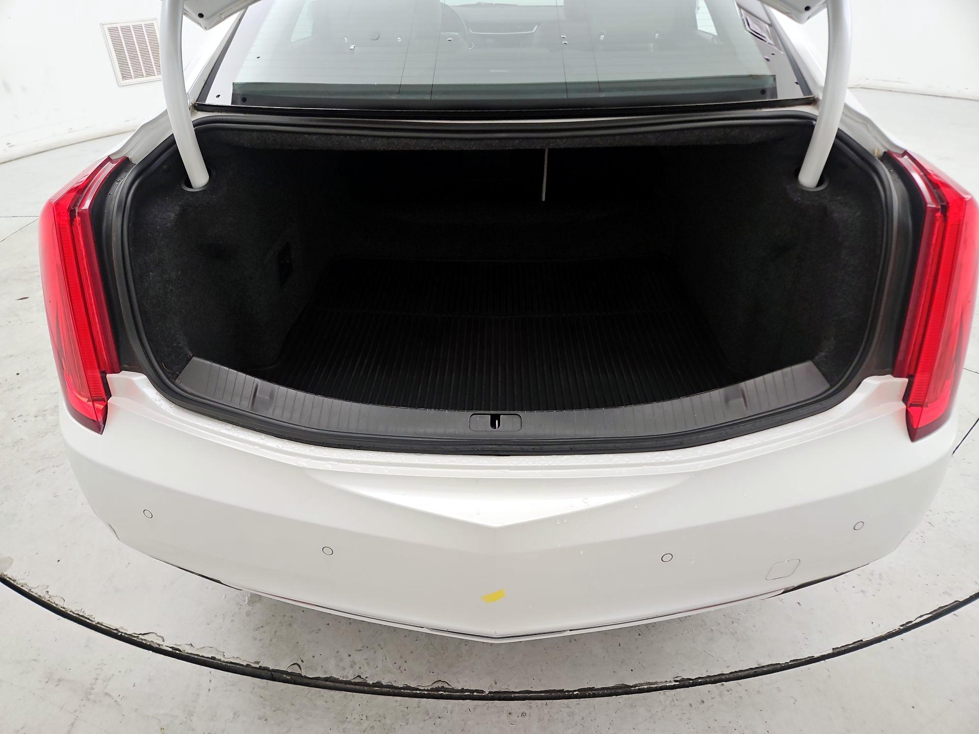 Thumbnail: 2016 Cadillac XTS - 20
