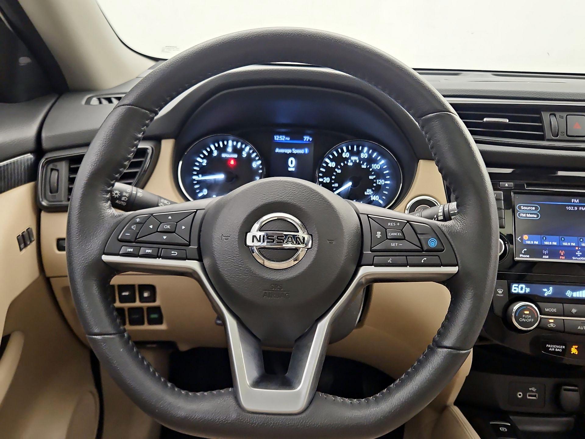 Thumbnail: 2020 Nissan Rogue - 10