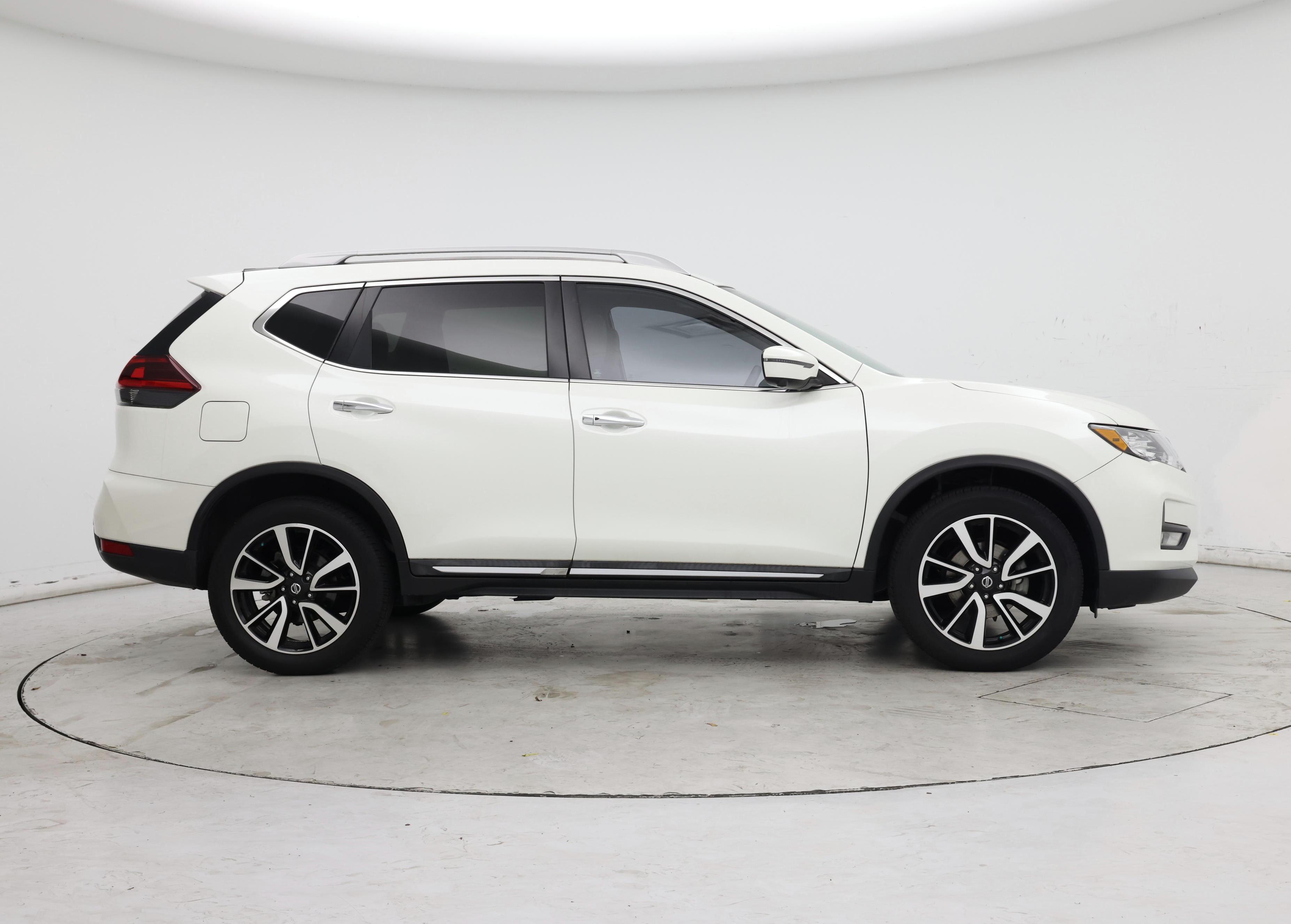Thumbnail: 2020 Nissan Rogue - 7
