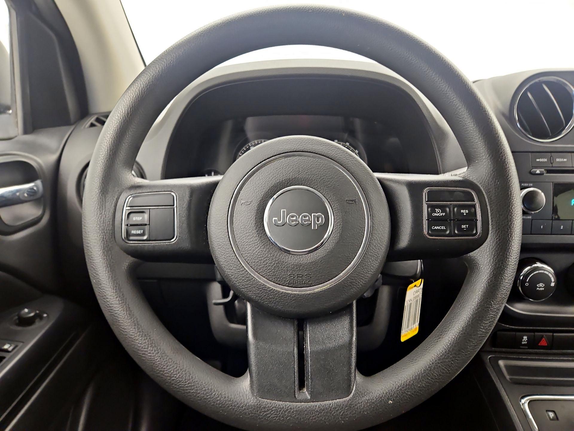 Thumbnail: 2014 Jeep Compass - 10