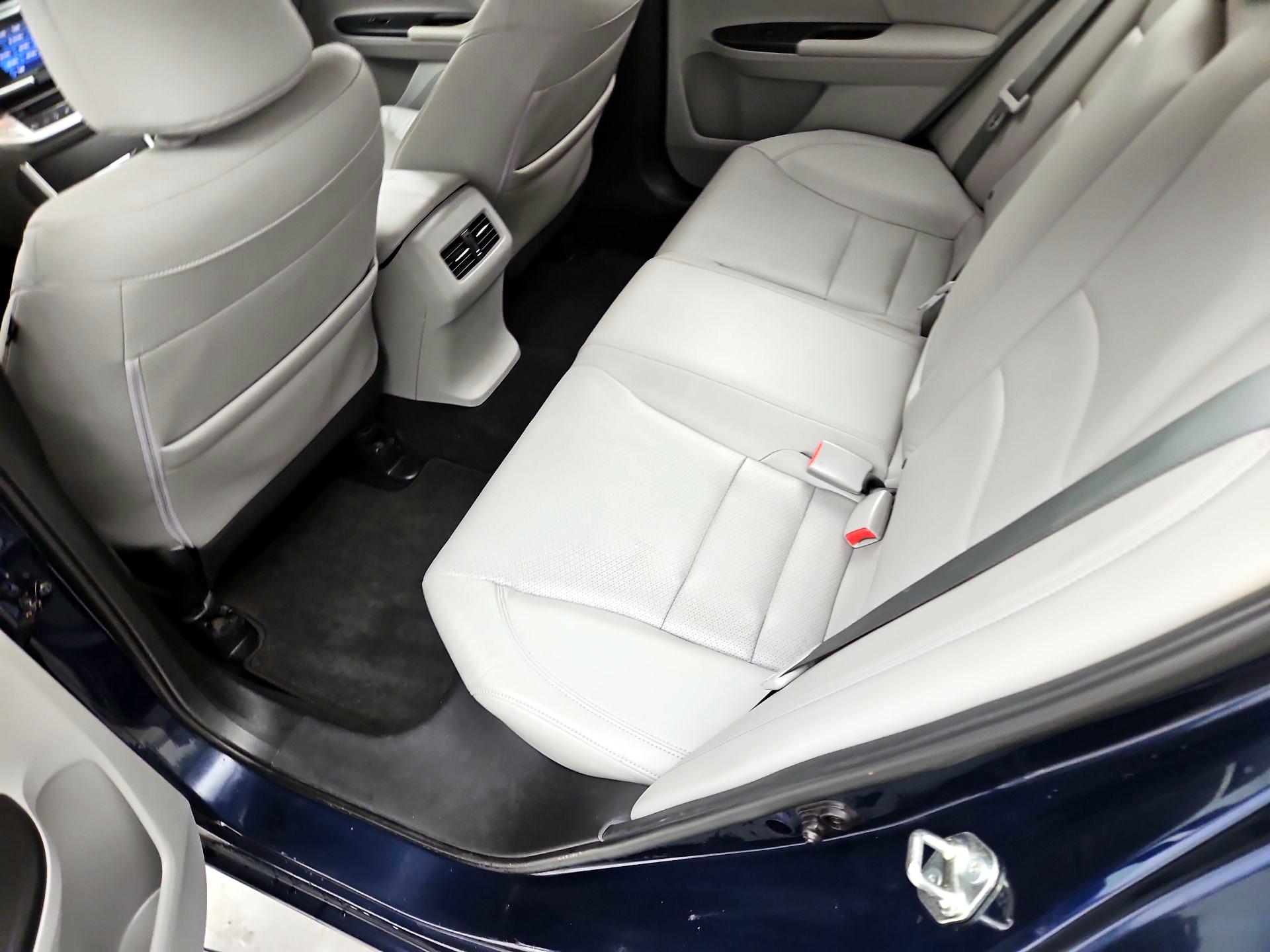 Thumbnail: 2015 Honda Accord - 19