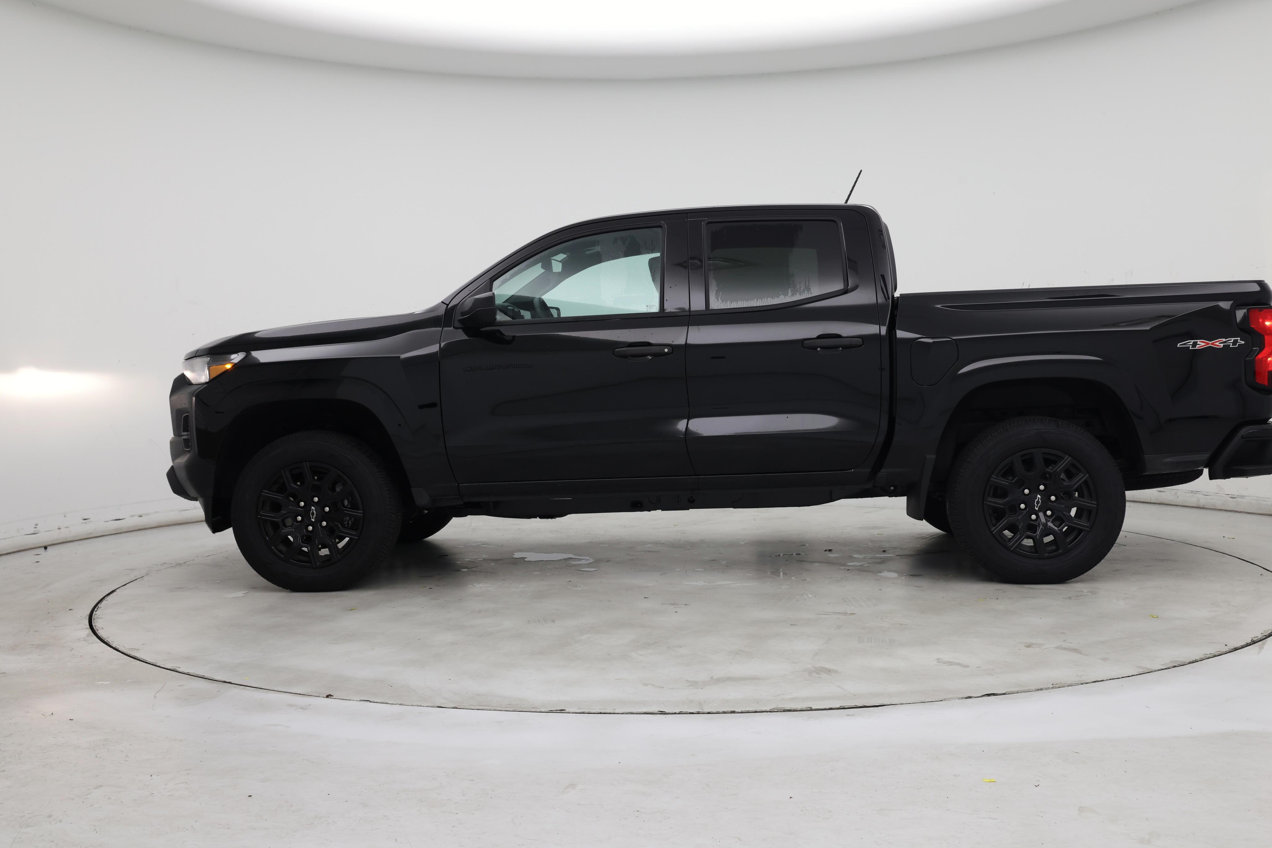 Thumbnail: 2025 Chevrolet Colorado - 3