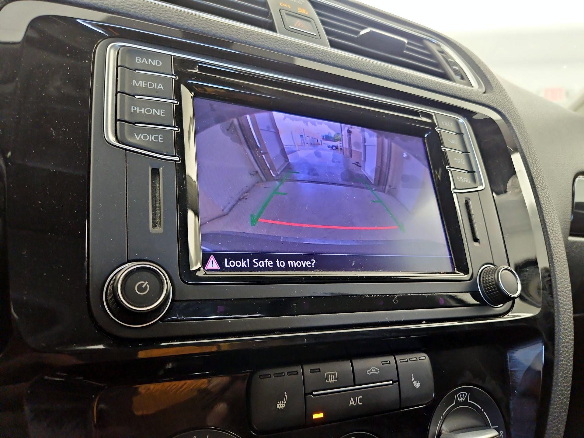 Thumbnail: 2016 Volkswagen Jetta - 15