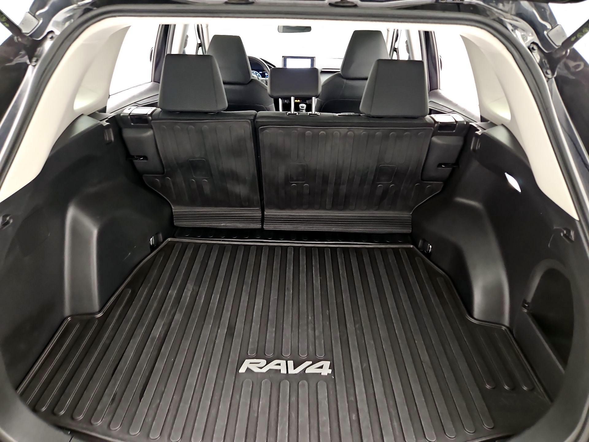 Thumbnail: 2024 Toyota RAV4 - 20