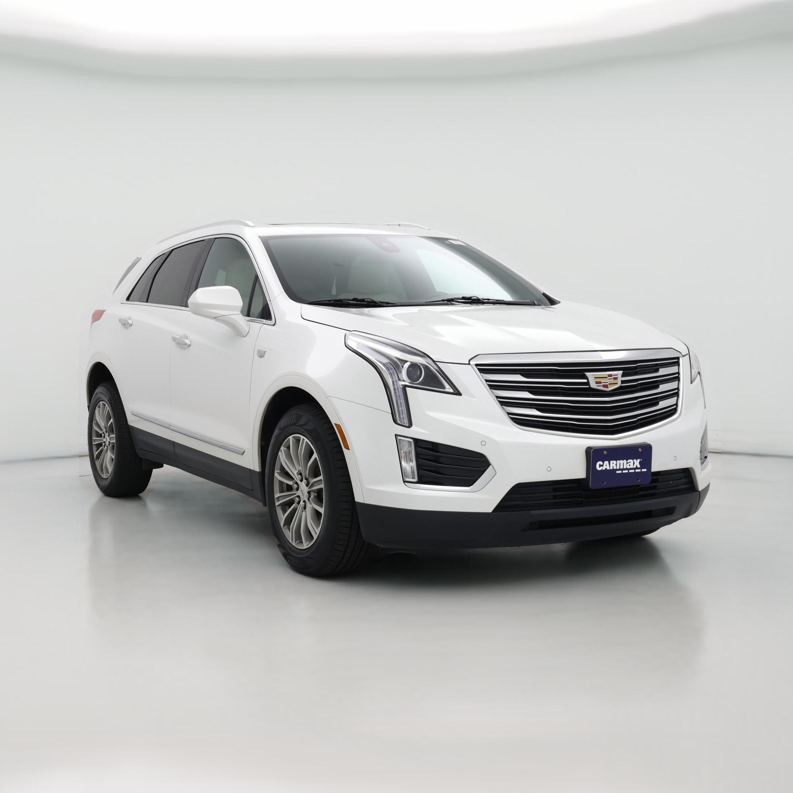 Thumbnail: 2017 Cadillac XT5 - 1