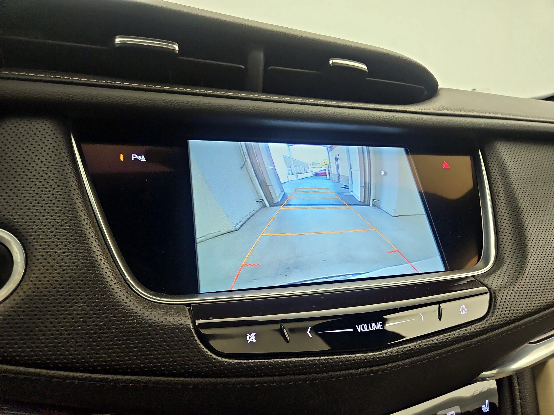 Thumbnail: 2017 Cadillac XT5 - 14