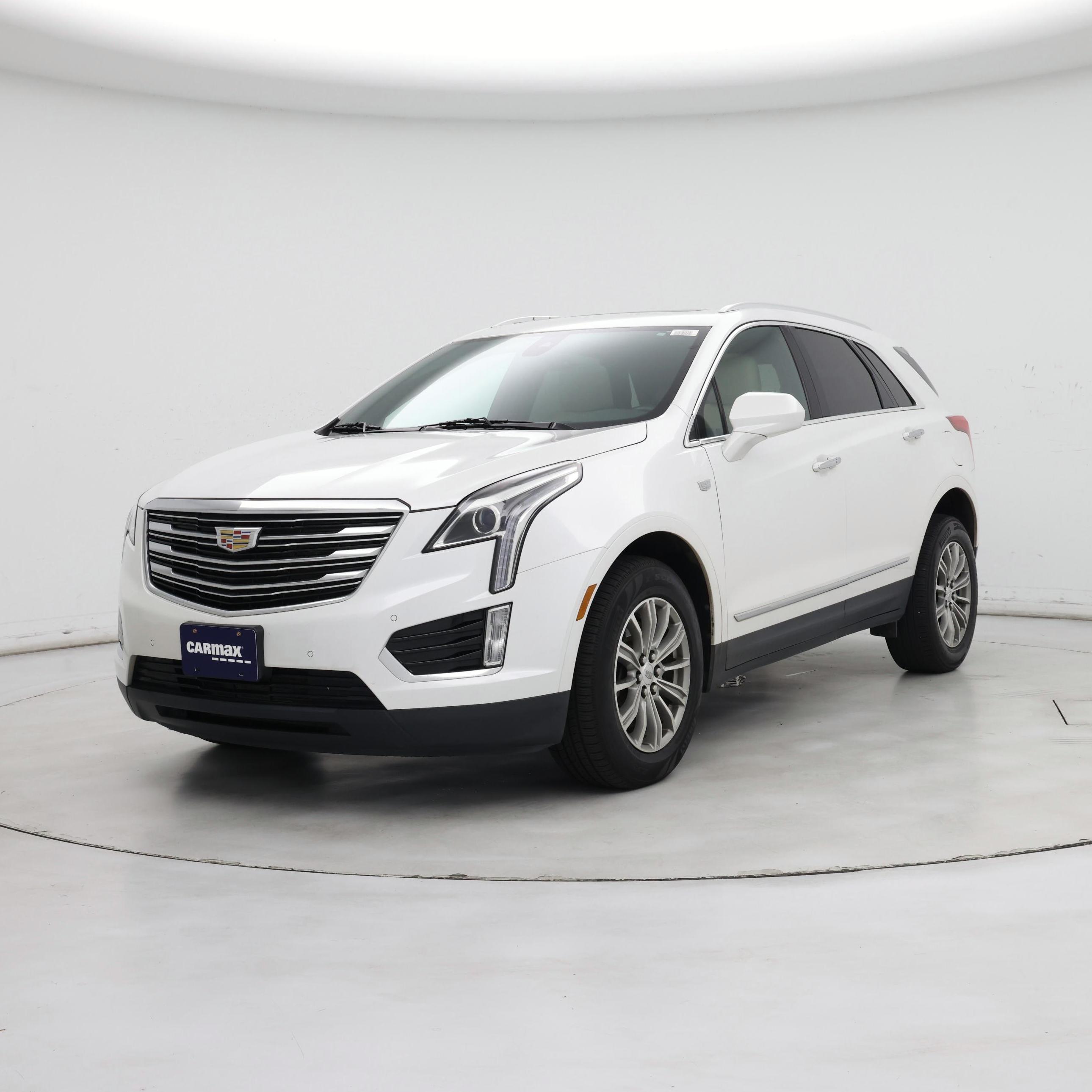 Thumbnail: 2017 Cadillac XT5 - 4