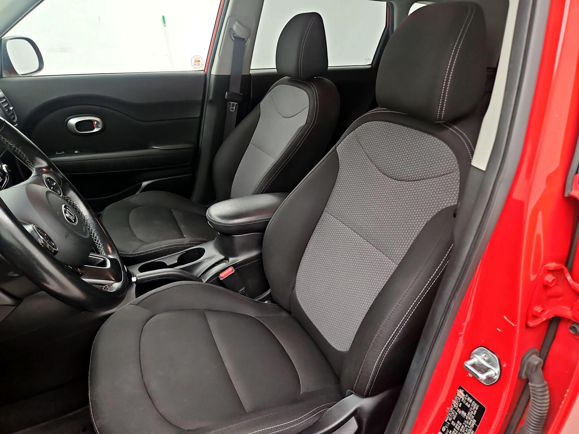 Thumbnail: 2018 Kia Soul - 11