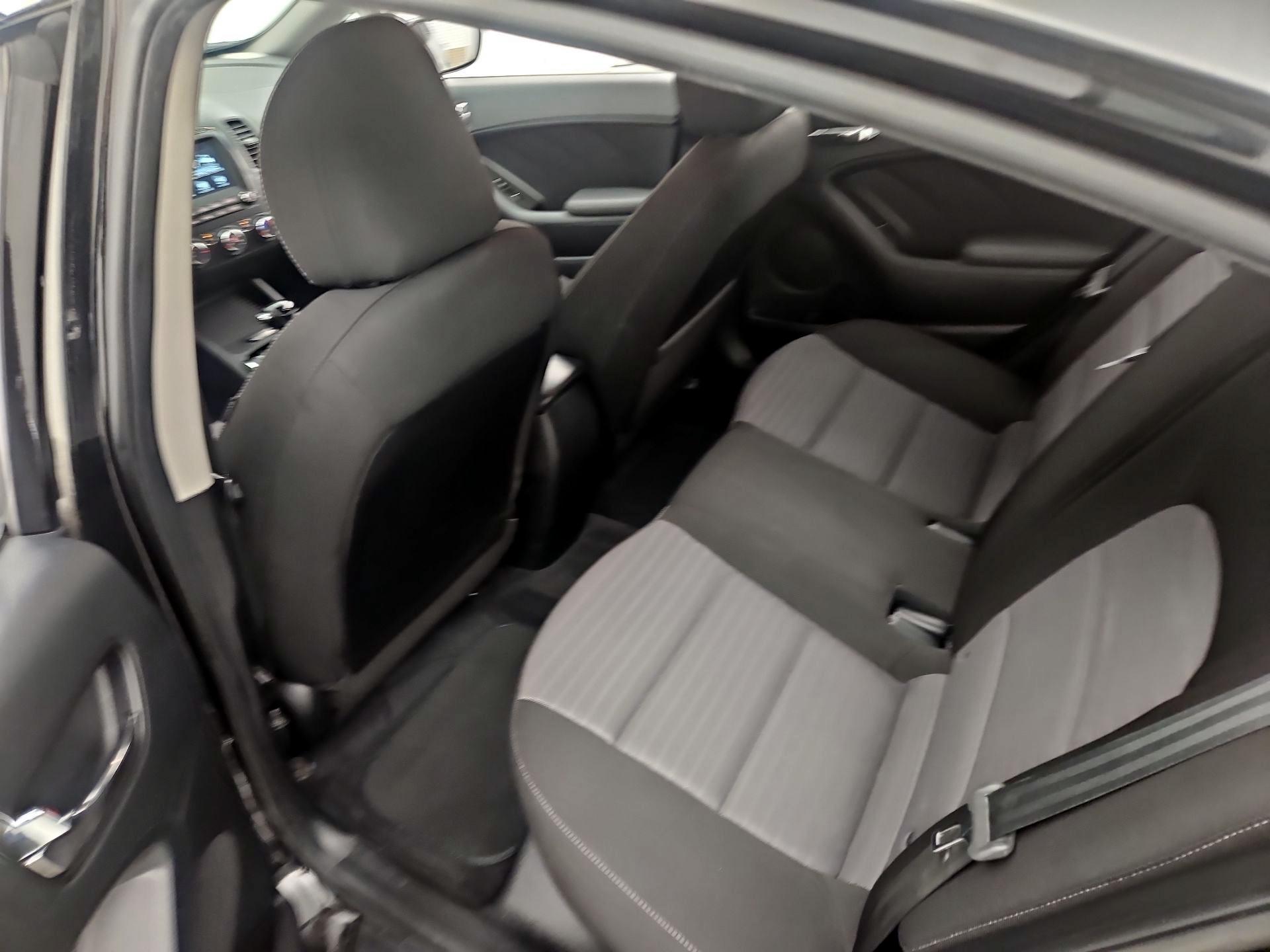 Thumbnail: 2017 Kia Forte - 19