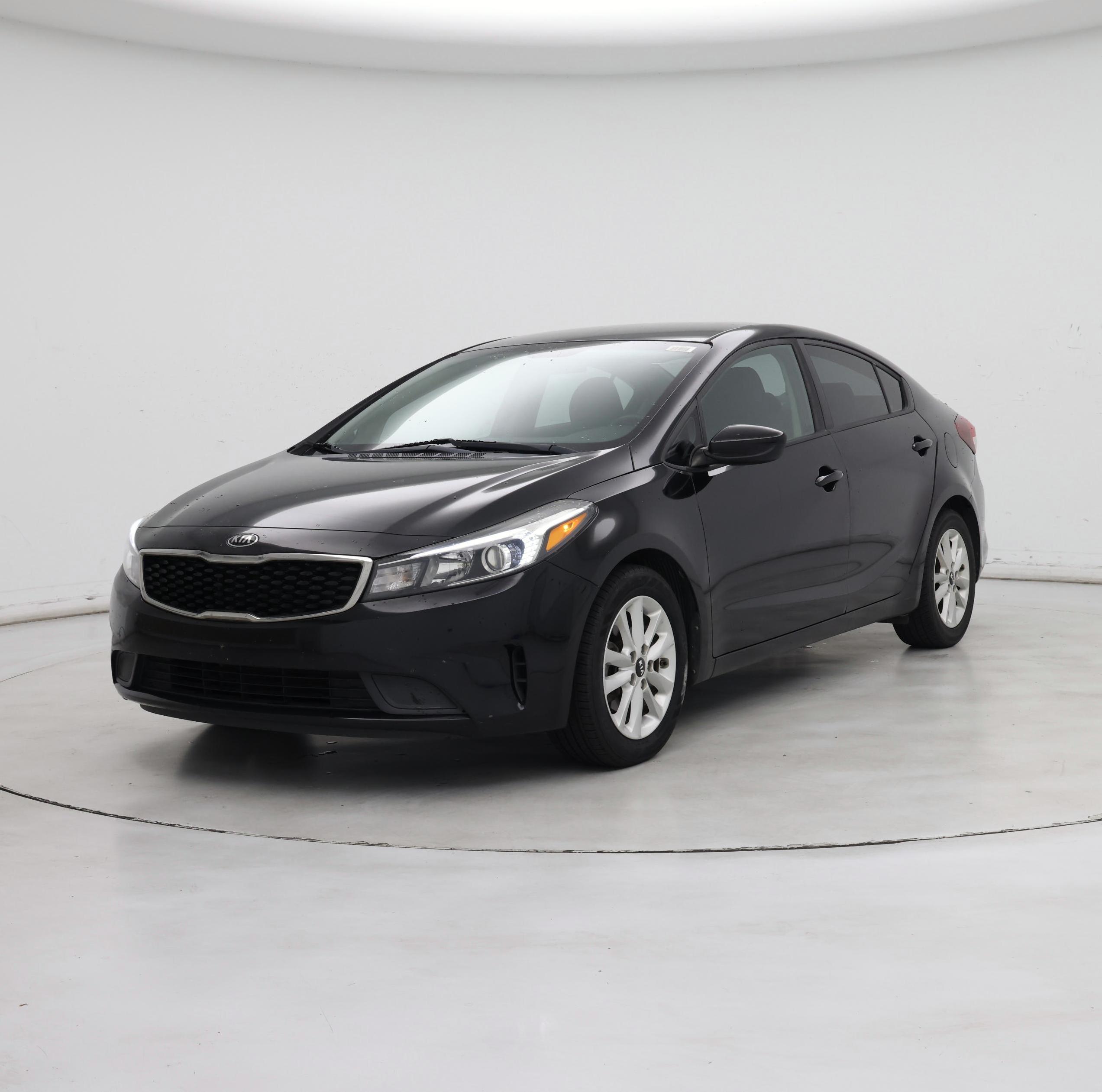 Thumbnail: 2017 Kia Forte - 4
