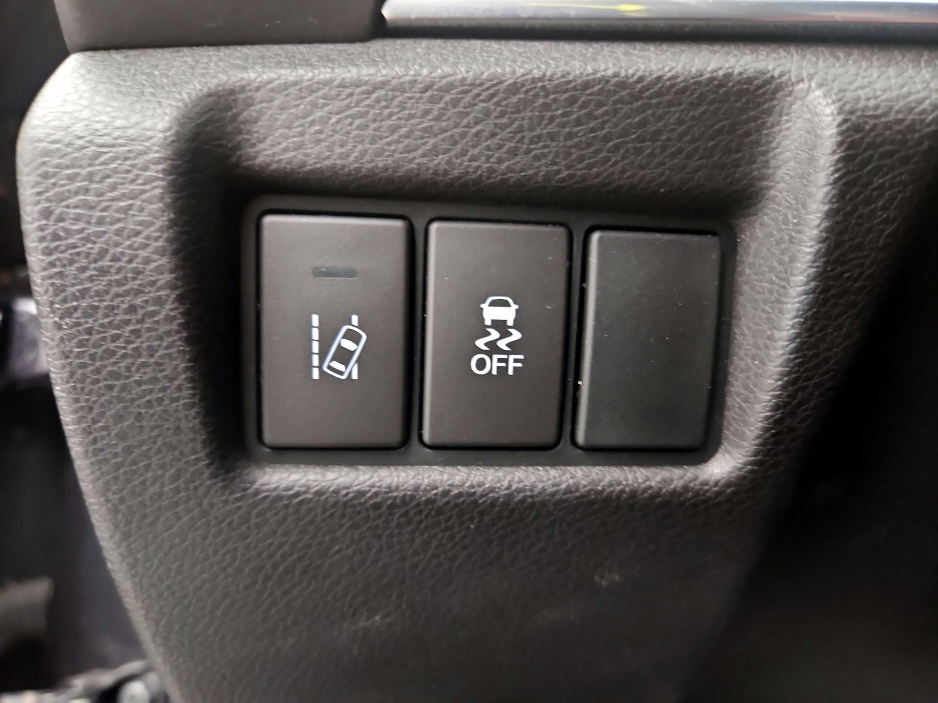 Thumbnail: 2016 Acura MDX - 13
