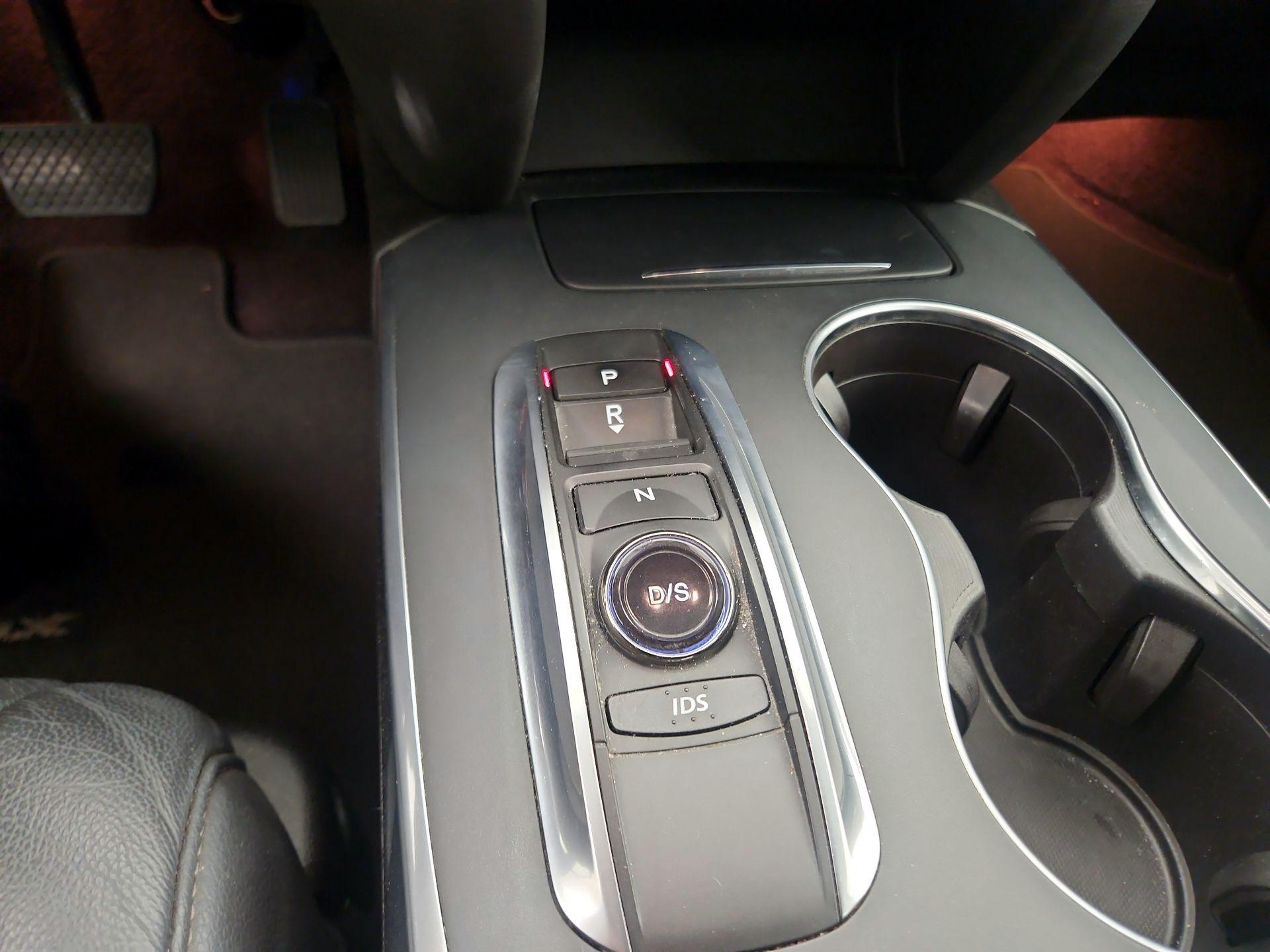 Thumbnail: 2016 Acura MDX - 17