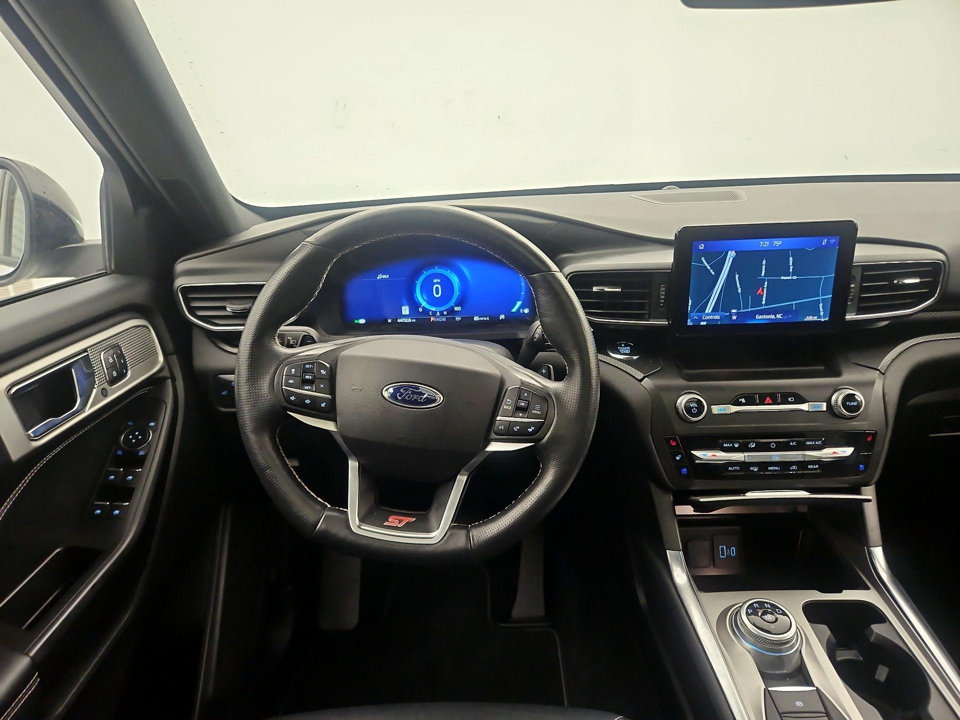 Thumbnail: 2020 Ford Explorer - 10