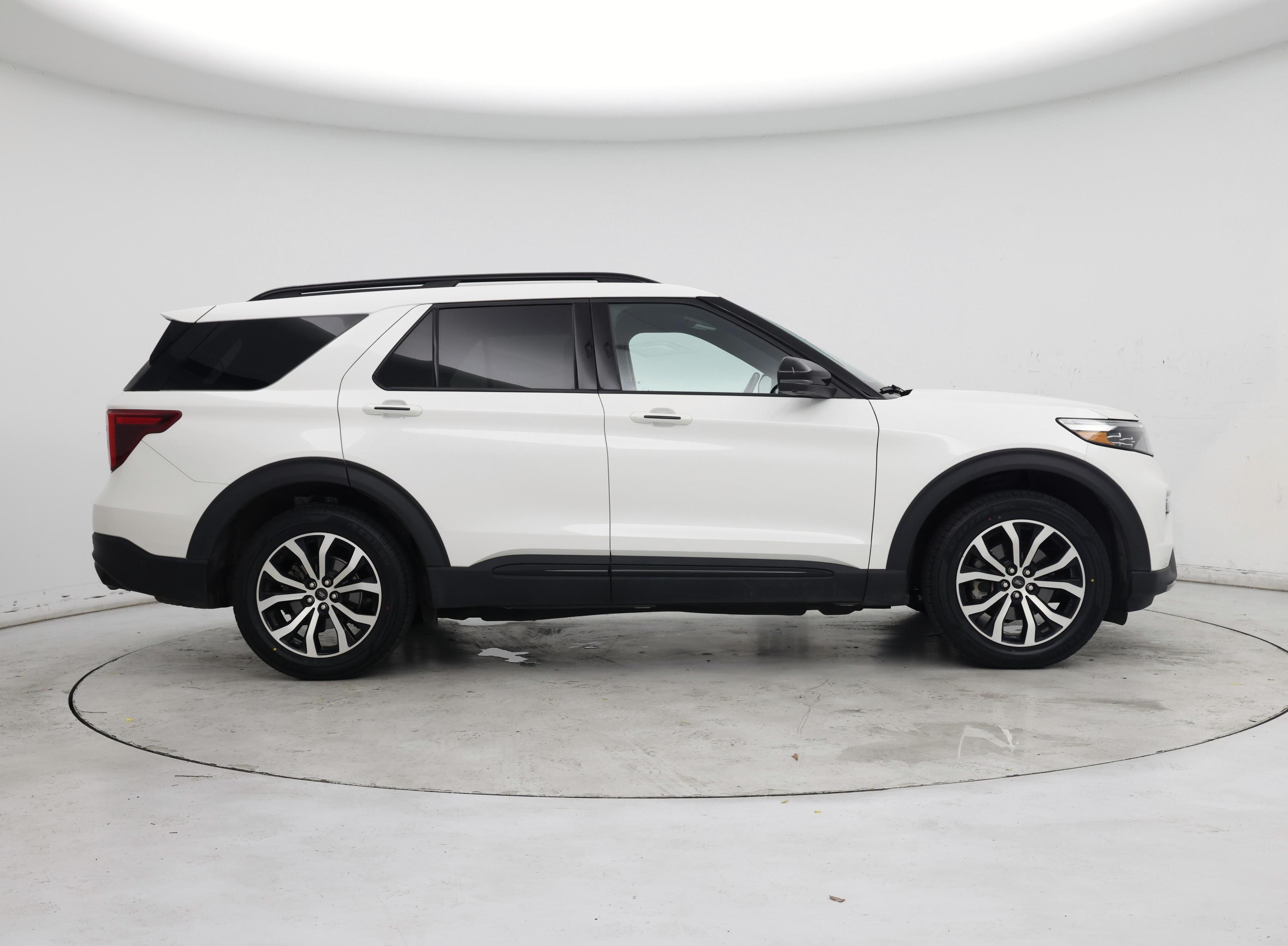 Thumbnail: 2020 Ford Explorer - 7
