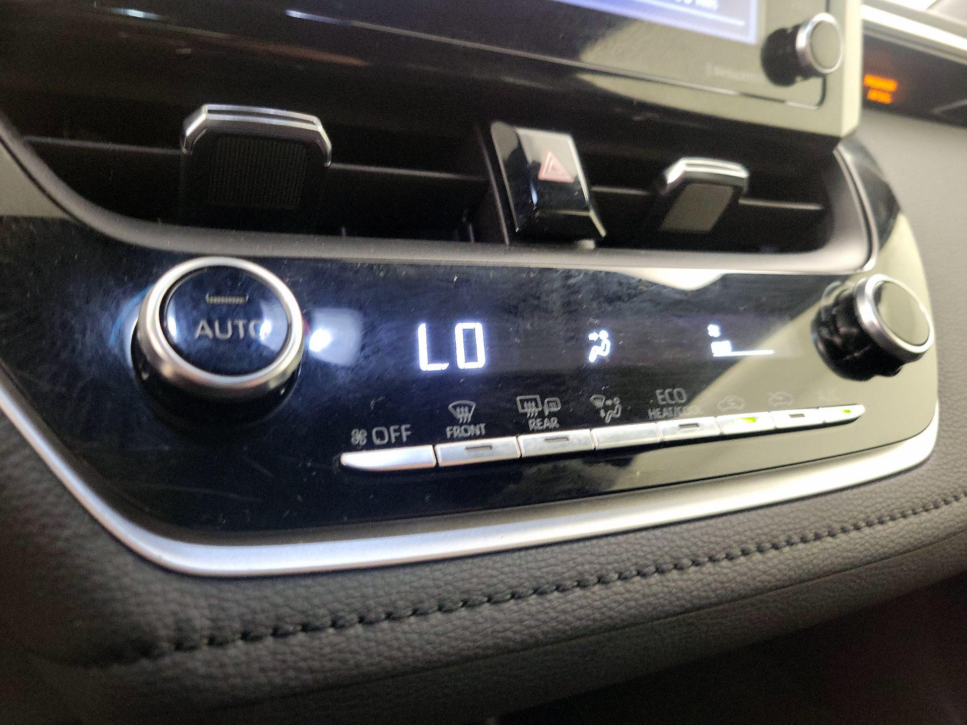 Thumbnail: 2021 Toyota Corolla - 16