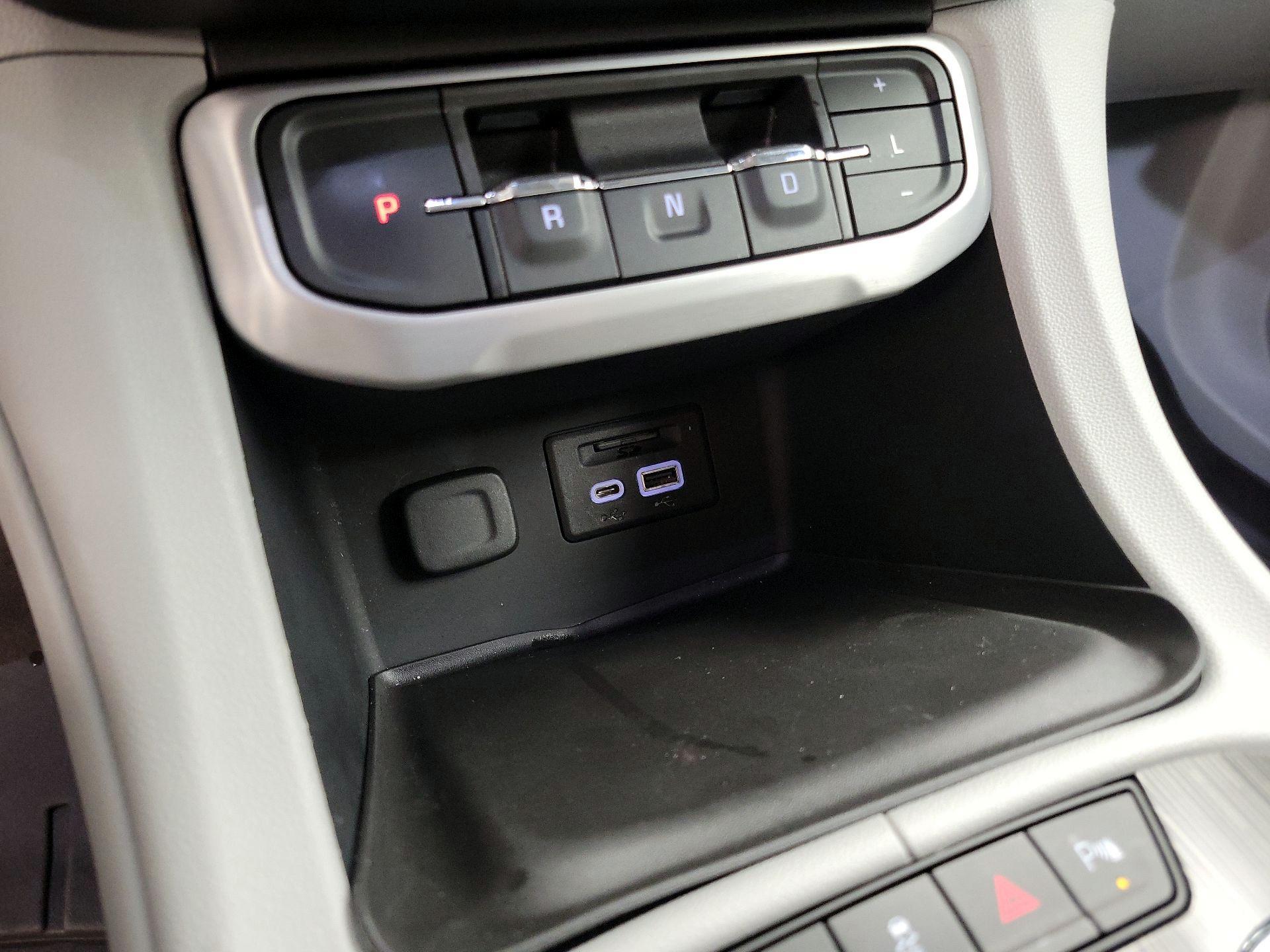 Thumbnail: 2021 GMC Acadia - 19