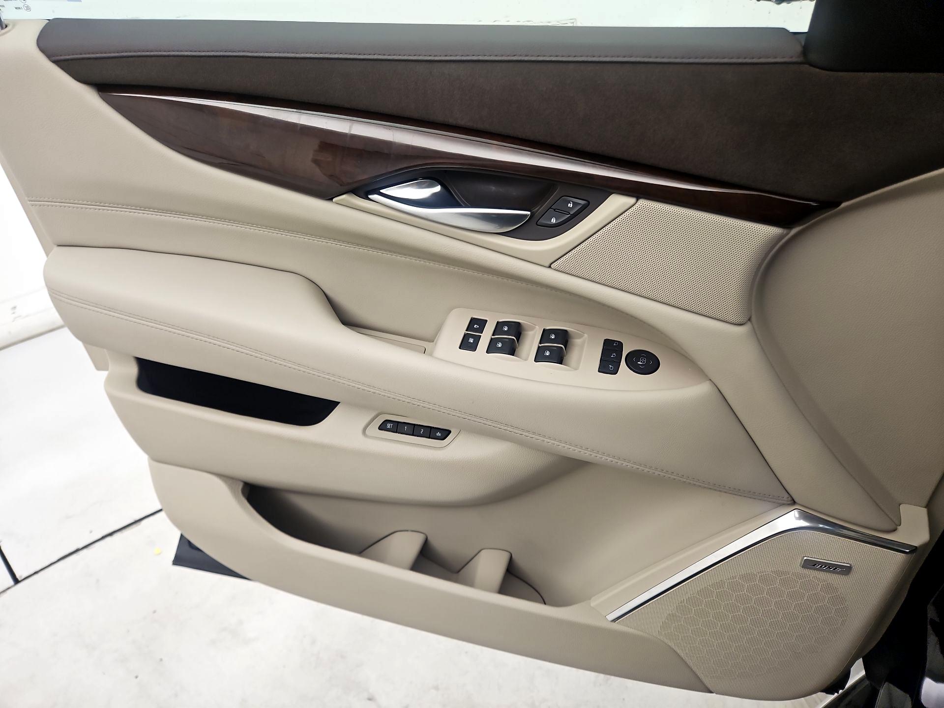 Thumbnail: 2017 Cadillac Escalade - 12