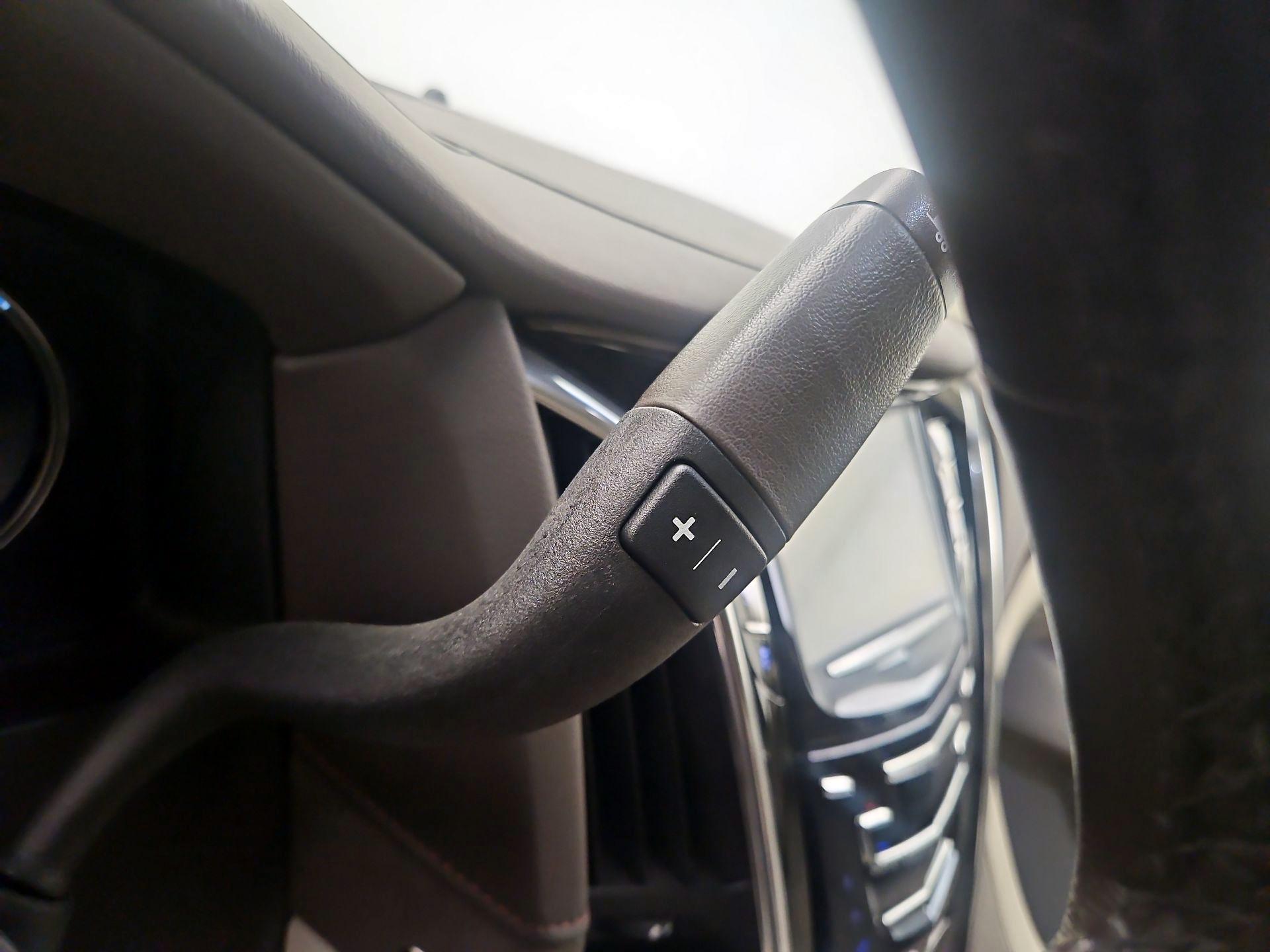 Thumbnail: 2017 Cadillac Escalade - 17