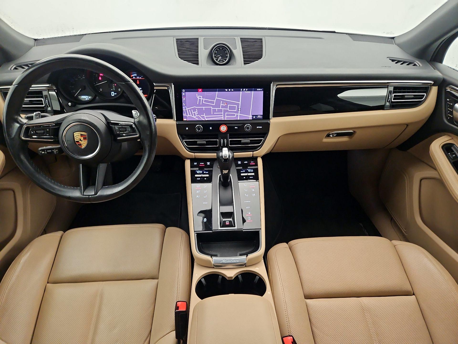 Thumbnail: 2023 Porsche Macan - 9