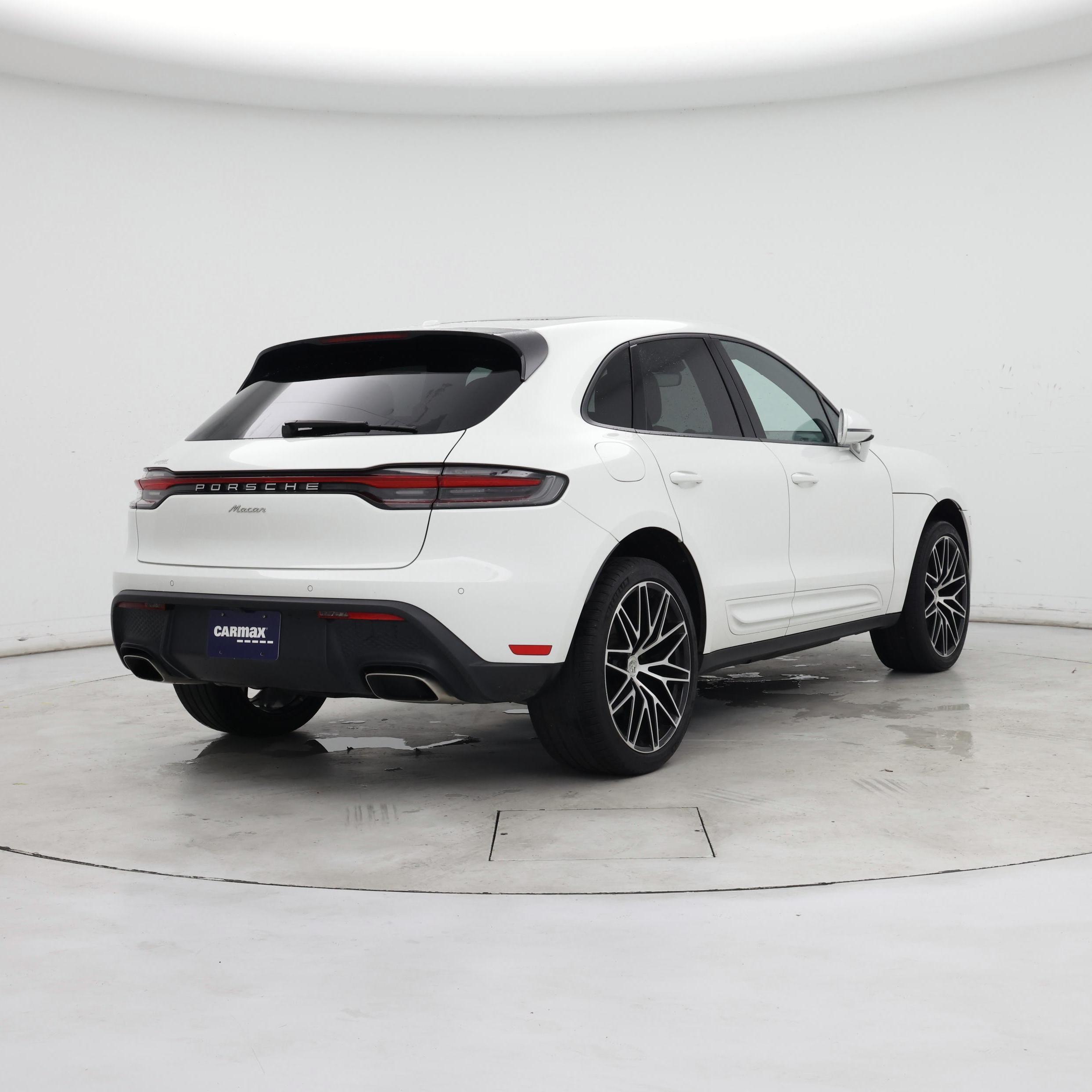 Thumbnail: 2023 Porsche Macan - 8