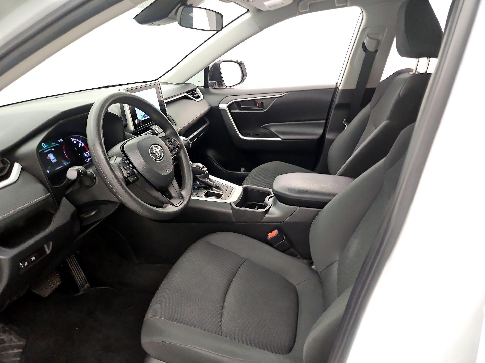 Thumbnail: 2024 Toyota RAV4 - 11