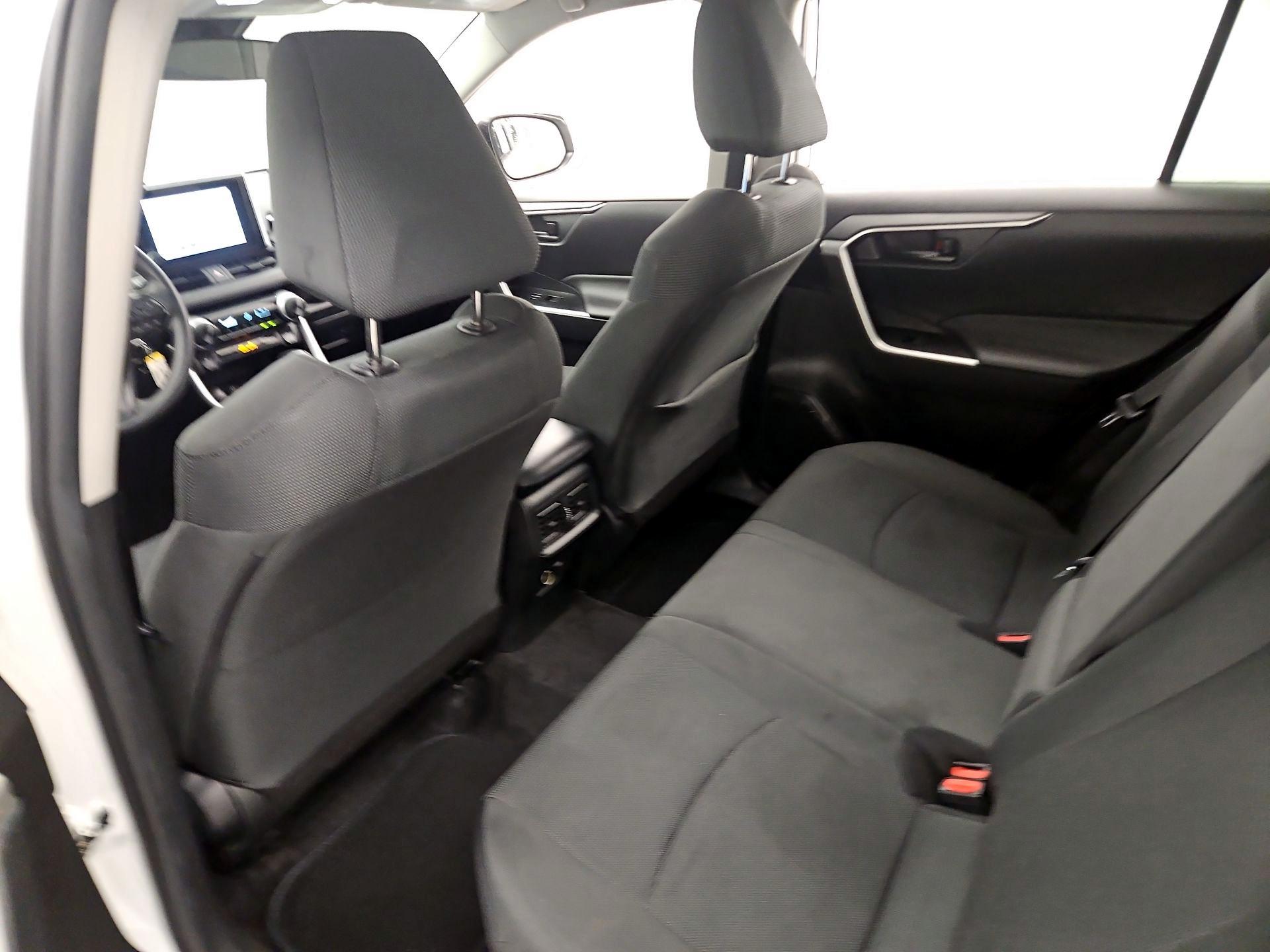 Thumbnail: 2024 Toyota RAV4 - 19