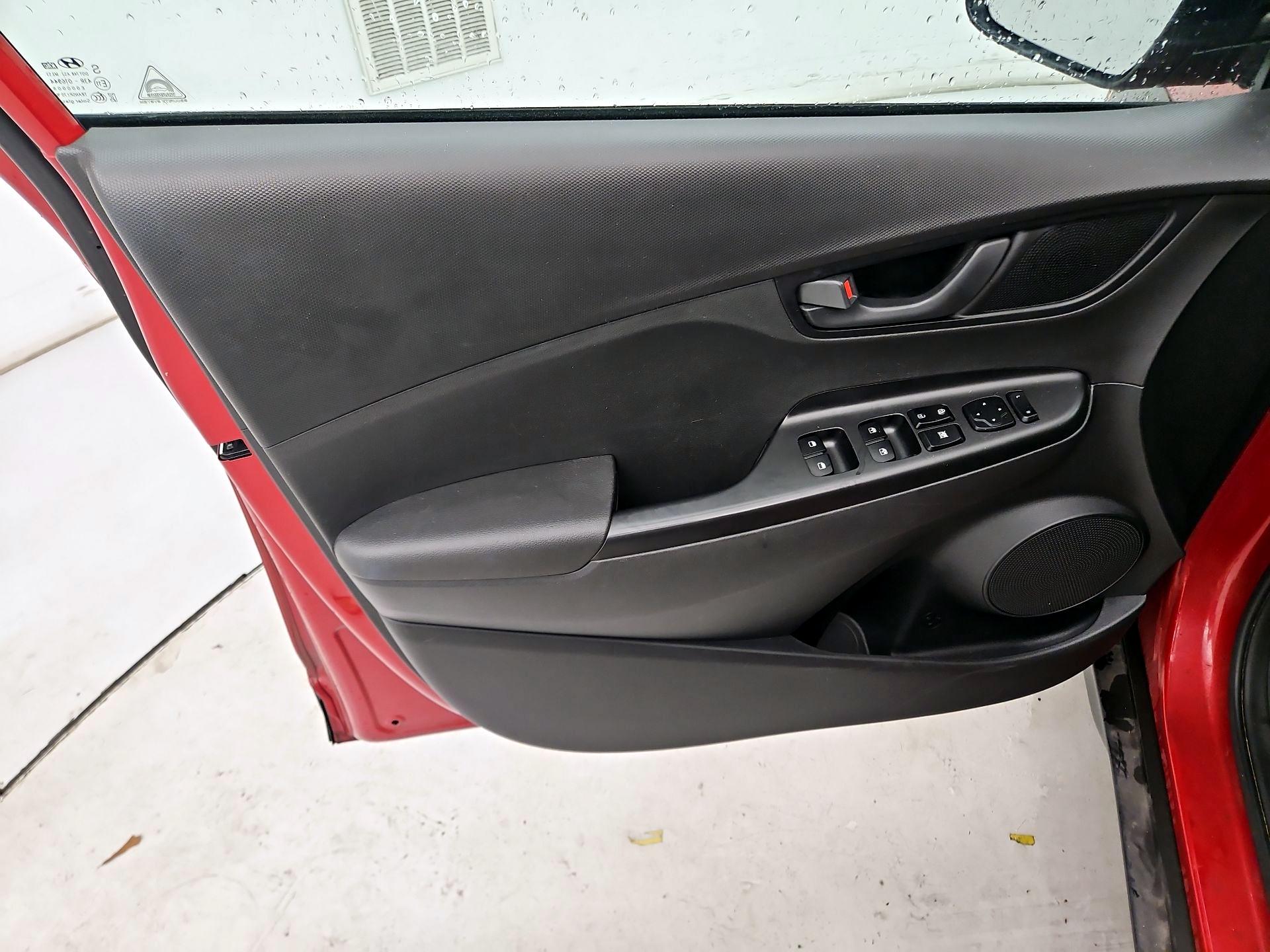 Thumbnail: 2020 Hyundai Kona - 12