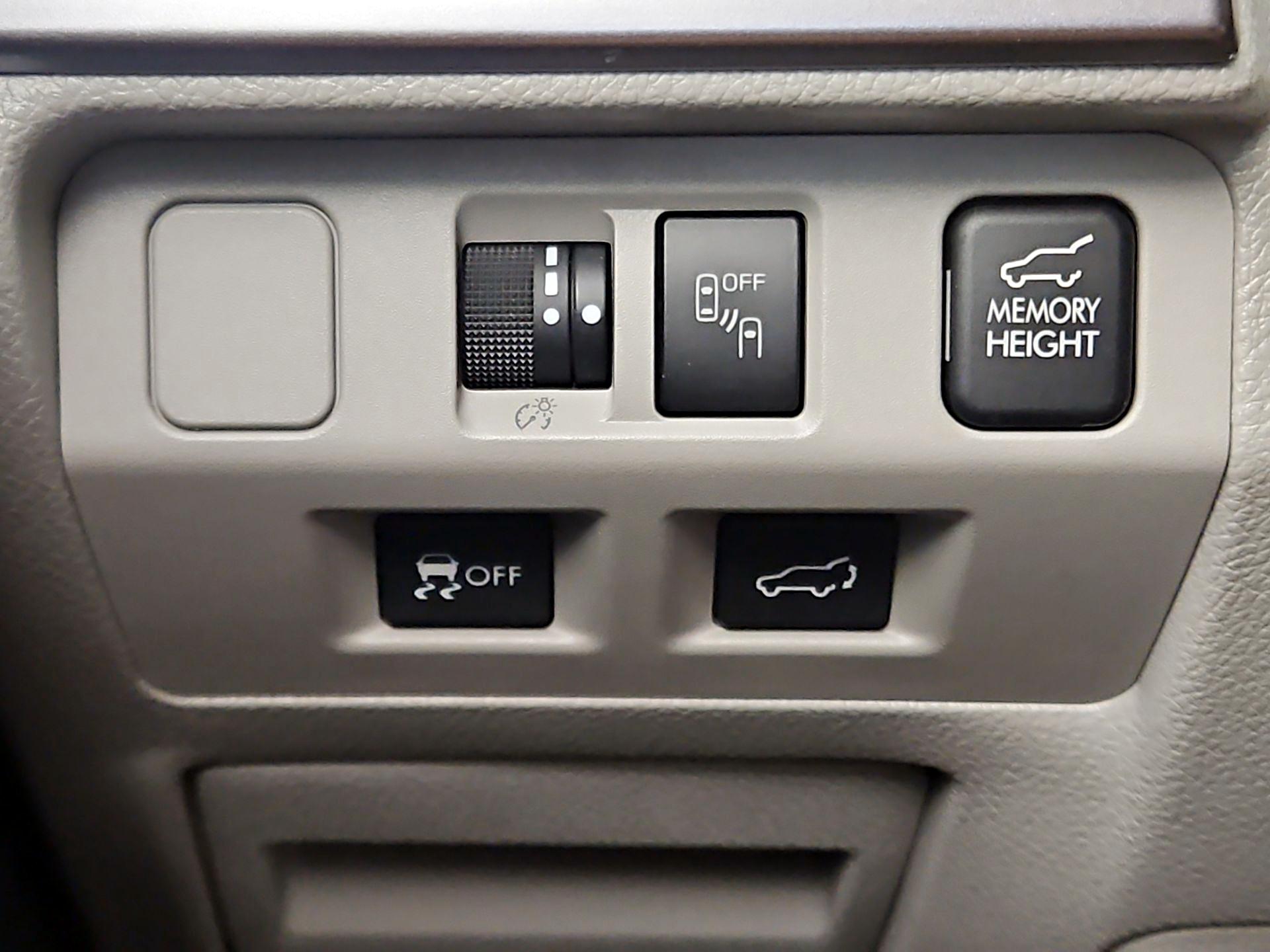 Thumbnail: 2017 Subaru Forester - 13