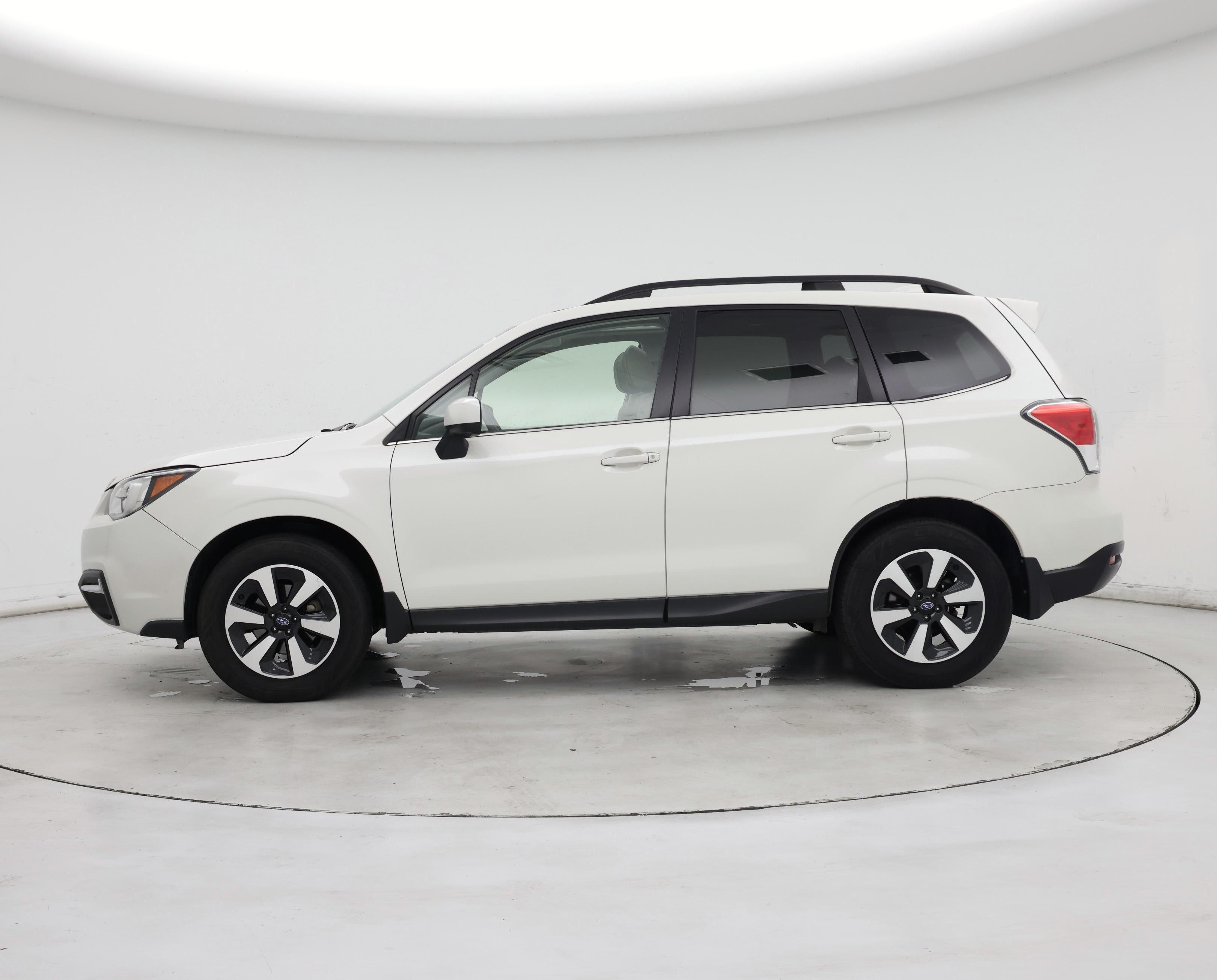 Thumbnail: 2017 Subaru Forester - 3